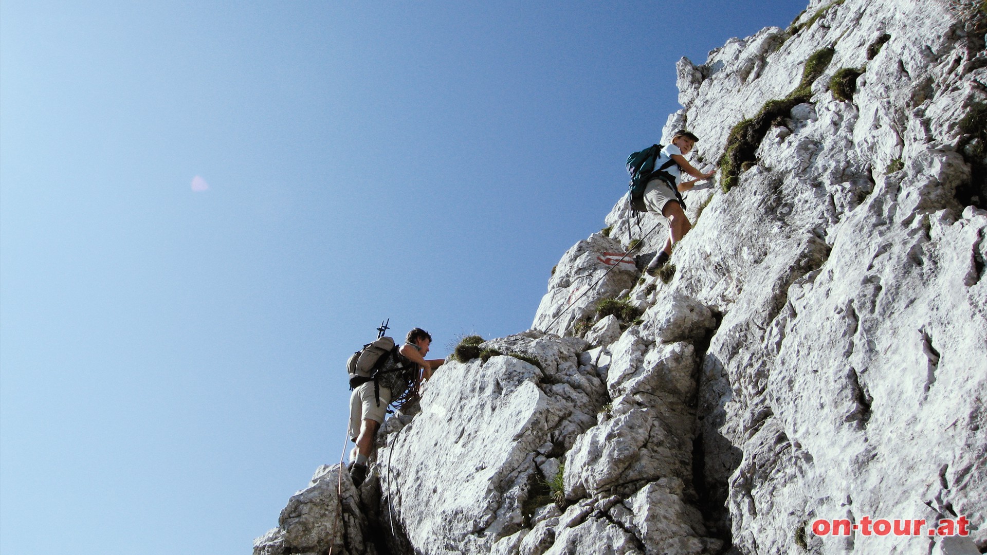 Der Josefinensteig ist gut versichert. Eine Klettersteigsicherung bietet zustzliche Sicherheit.