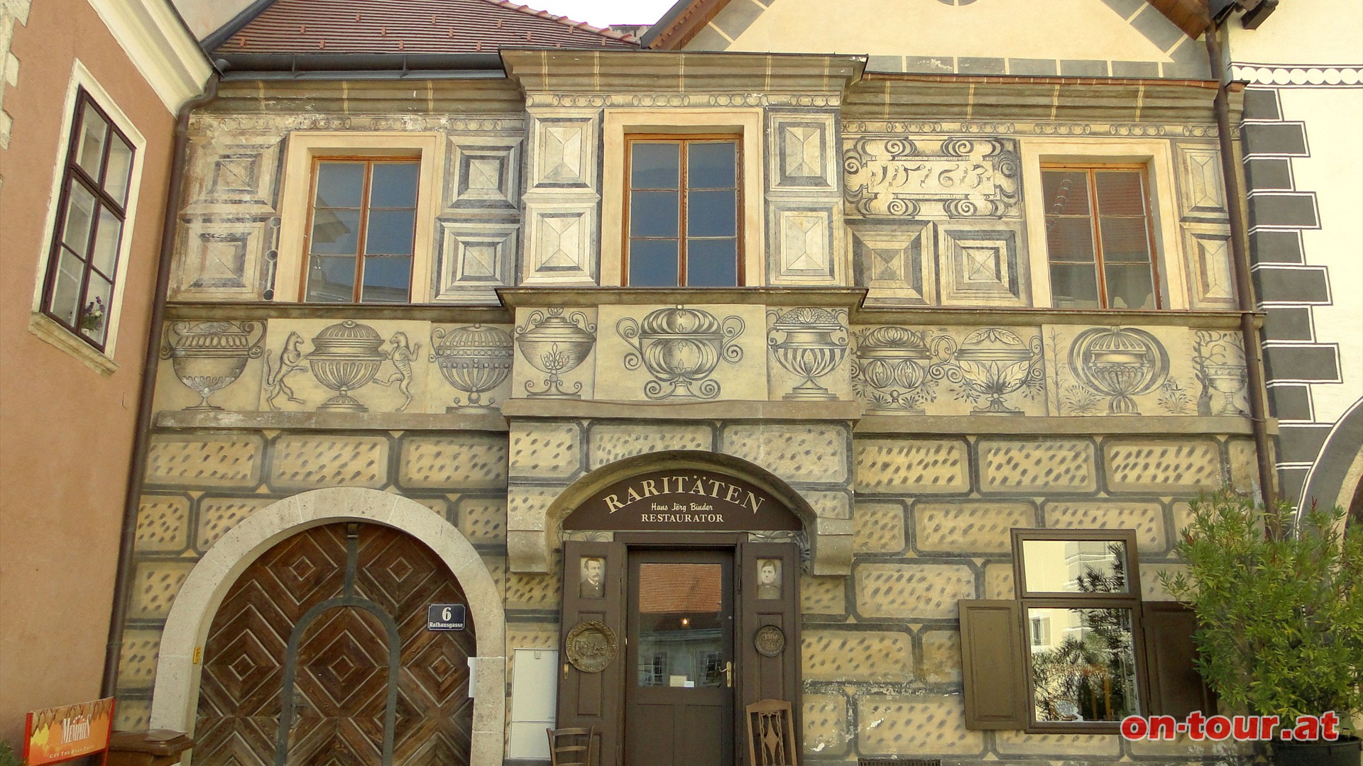 Hinter dem Rathaus befindet sich ein, fr die Renaissancezeit typisches, Brgerhaus aus dem Jahre 1563.