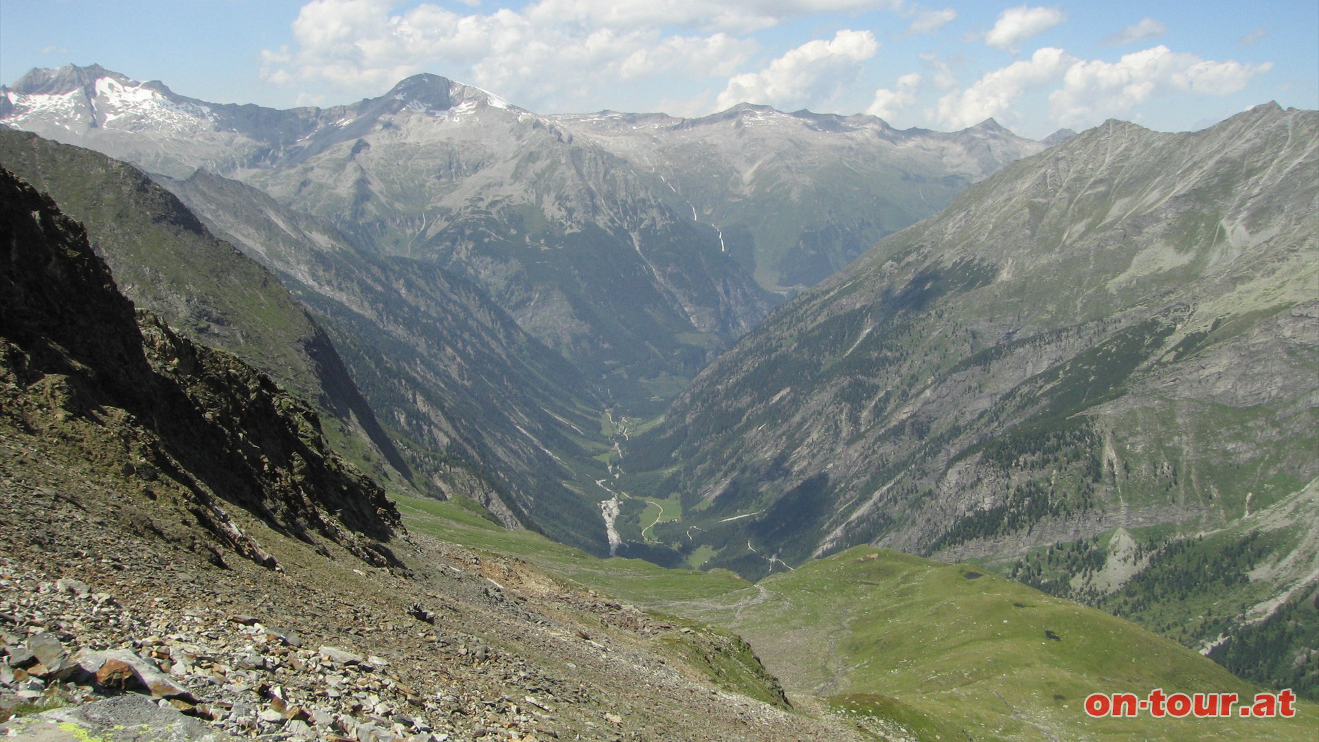 Panorama-Abstieg in den Zemmgrund.