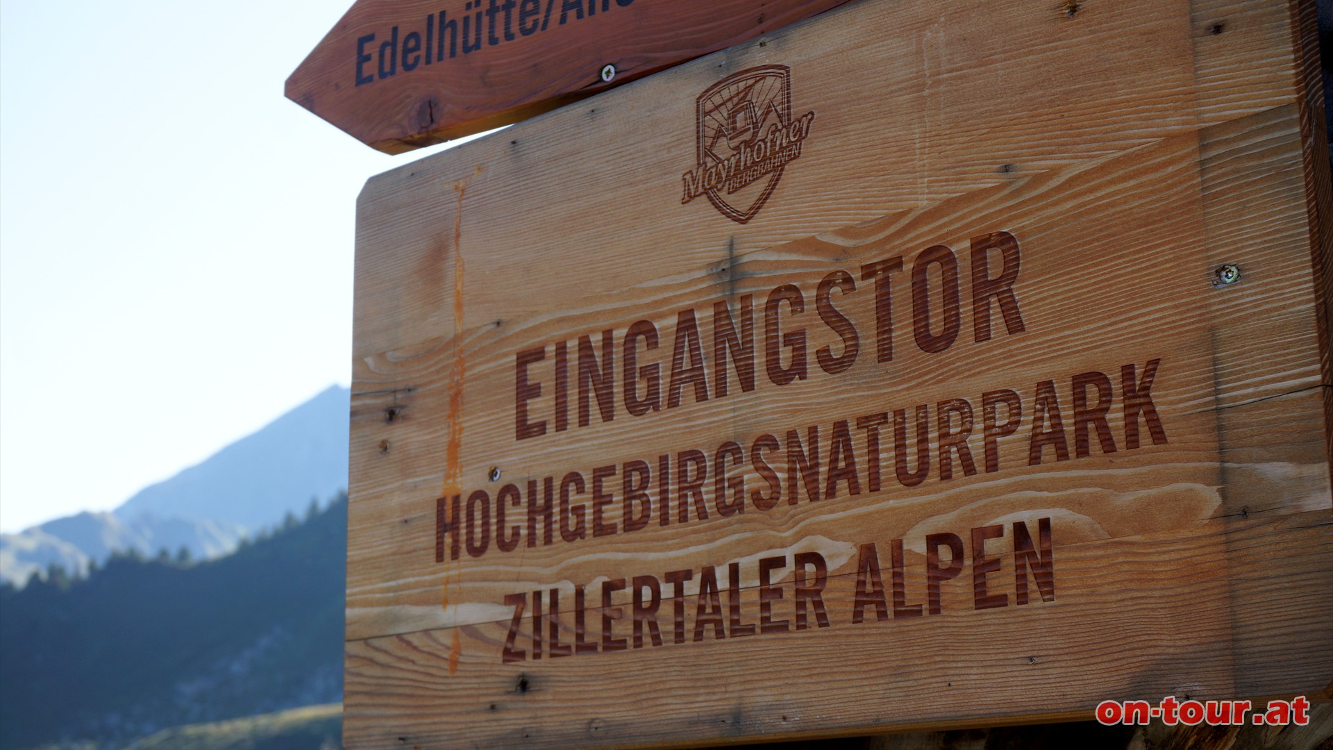 Hochoffiziell passieren wir das Eingangstor zum -Hochgebirgsnaturpark Zillertaler Alpen-.