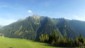 Die pyramidenfrmige Ahornspitze (hier vom benachbarten Berggasthaus Steinerkogl aus) ist ein besonderer Touristenmagnet im Zillertal.