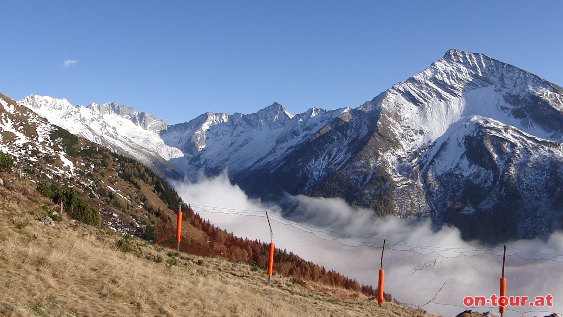 Der Hochalmblick hier ist wirklich bemerkenswert. Links hinten die Hochalmspitze, rechts davon das Suleck und der Maresenspitz.