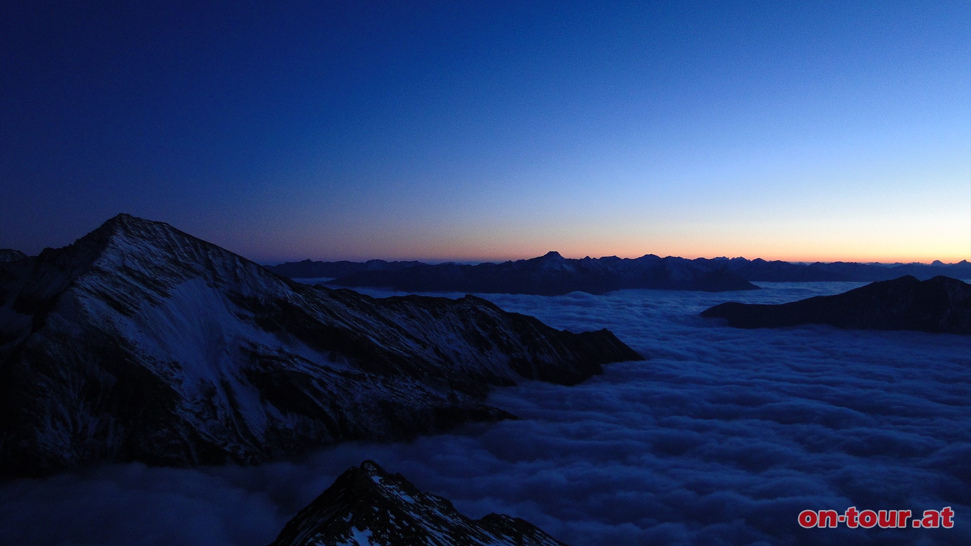 Sehr stimmungsvoller Sonnenuntergang in den Hohen Tauern.