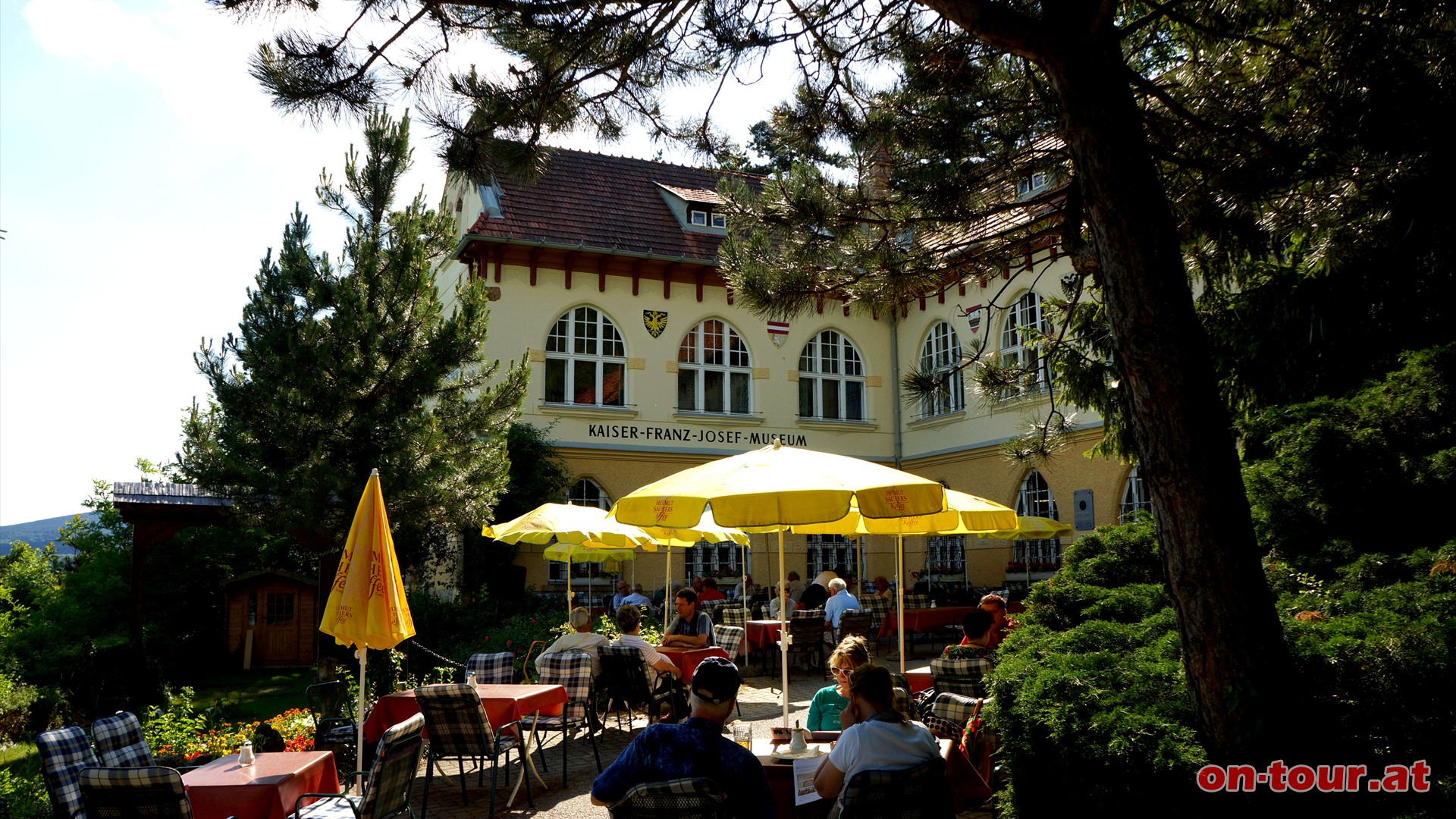 ...... zum Kaiser-Franz-Josef  Museum. 