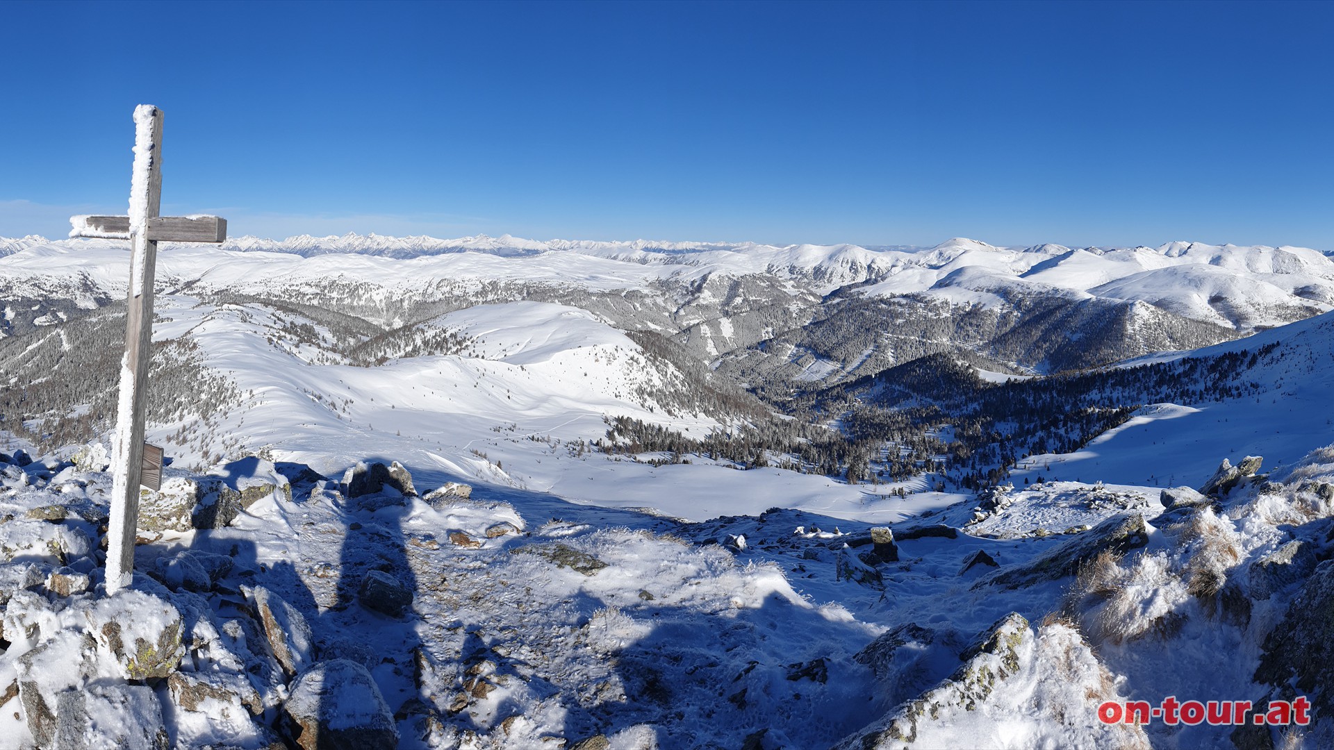 Brenaunock; N-Panorama Richtung Kremstal.