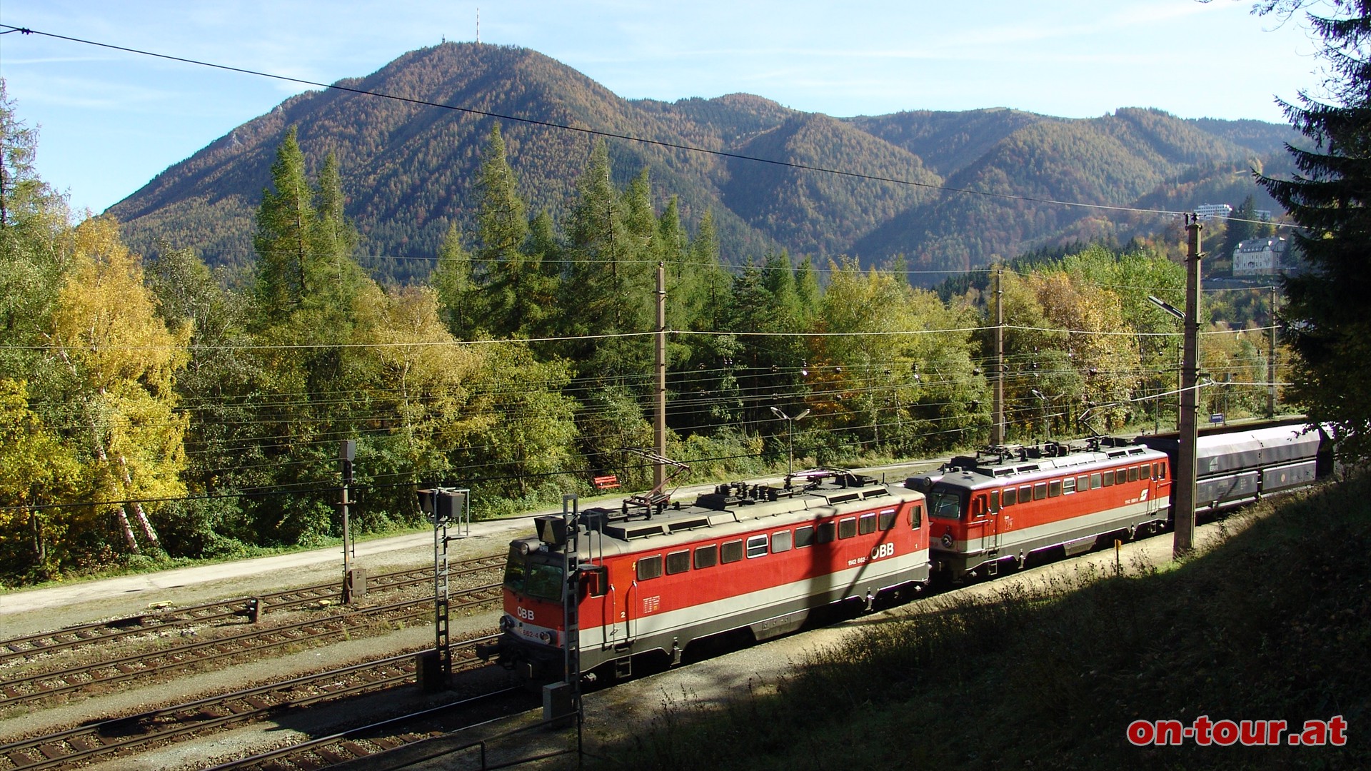 Am Bahnwanderweg auf Ghegas Spuren.