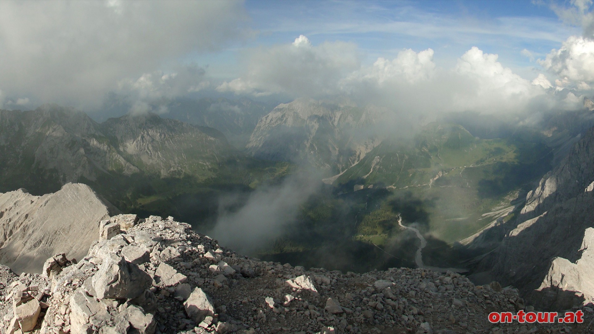 Gipfelpanorama O; Abstieg wie Aufstieg