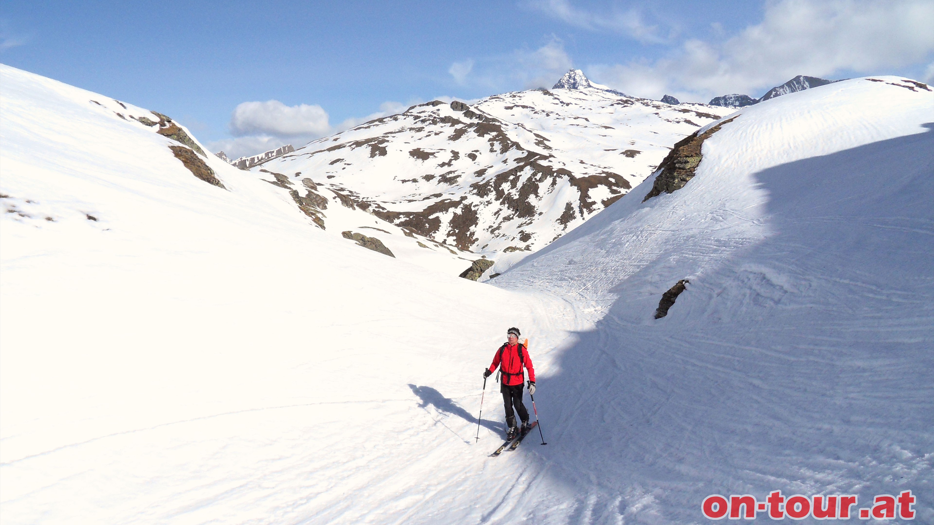 Hinter uns das Kasteneck und die Spitze vom Glockner.