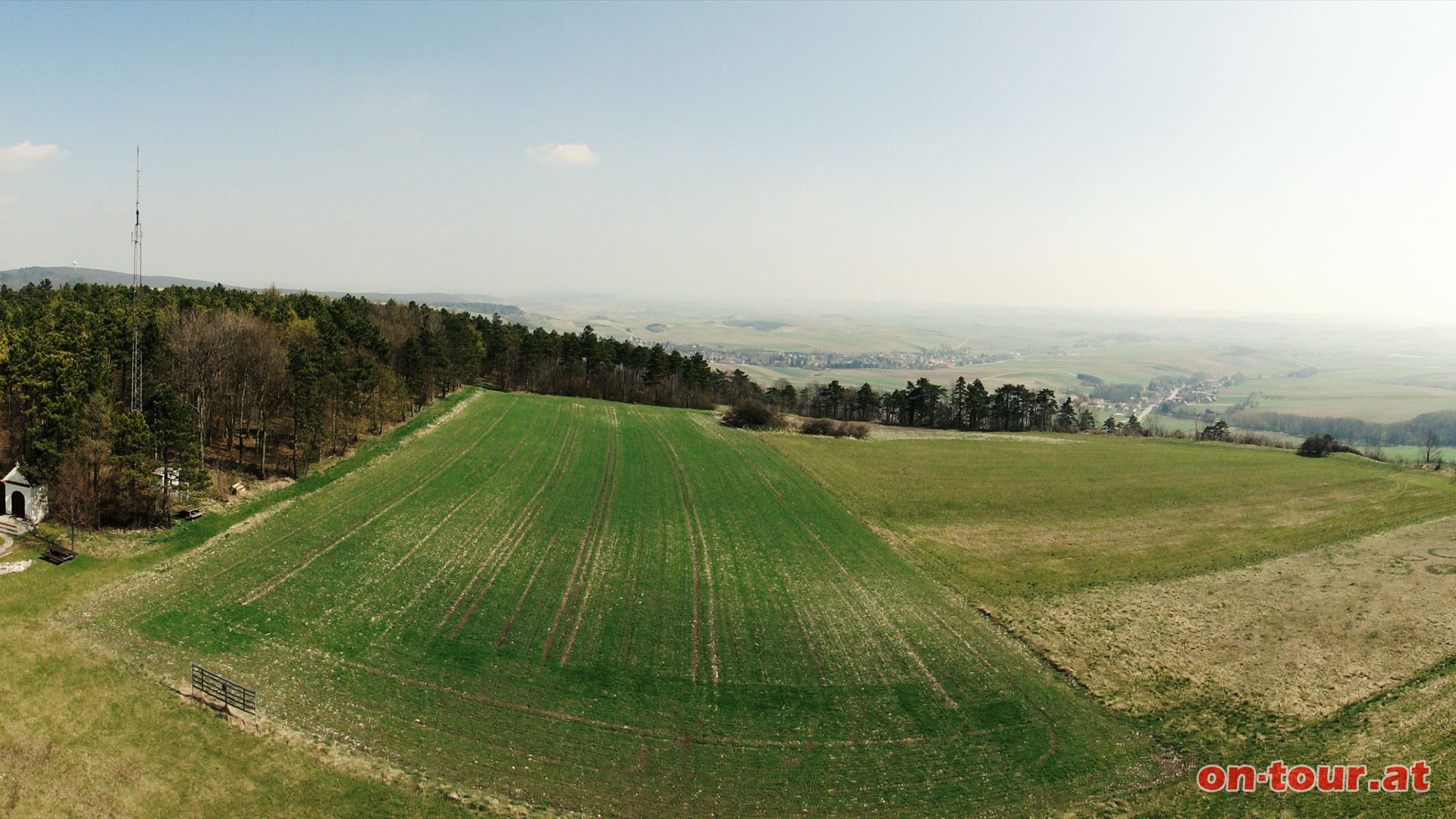 Im Sdosten befinden sich die Ortschaften Niederleis und Nodendorf.
