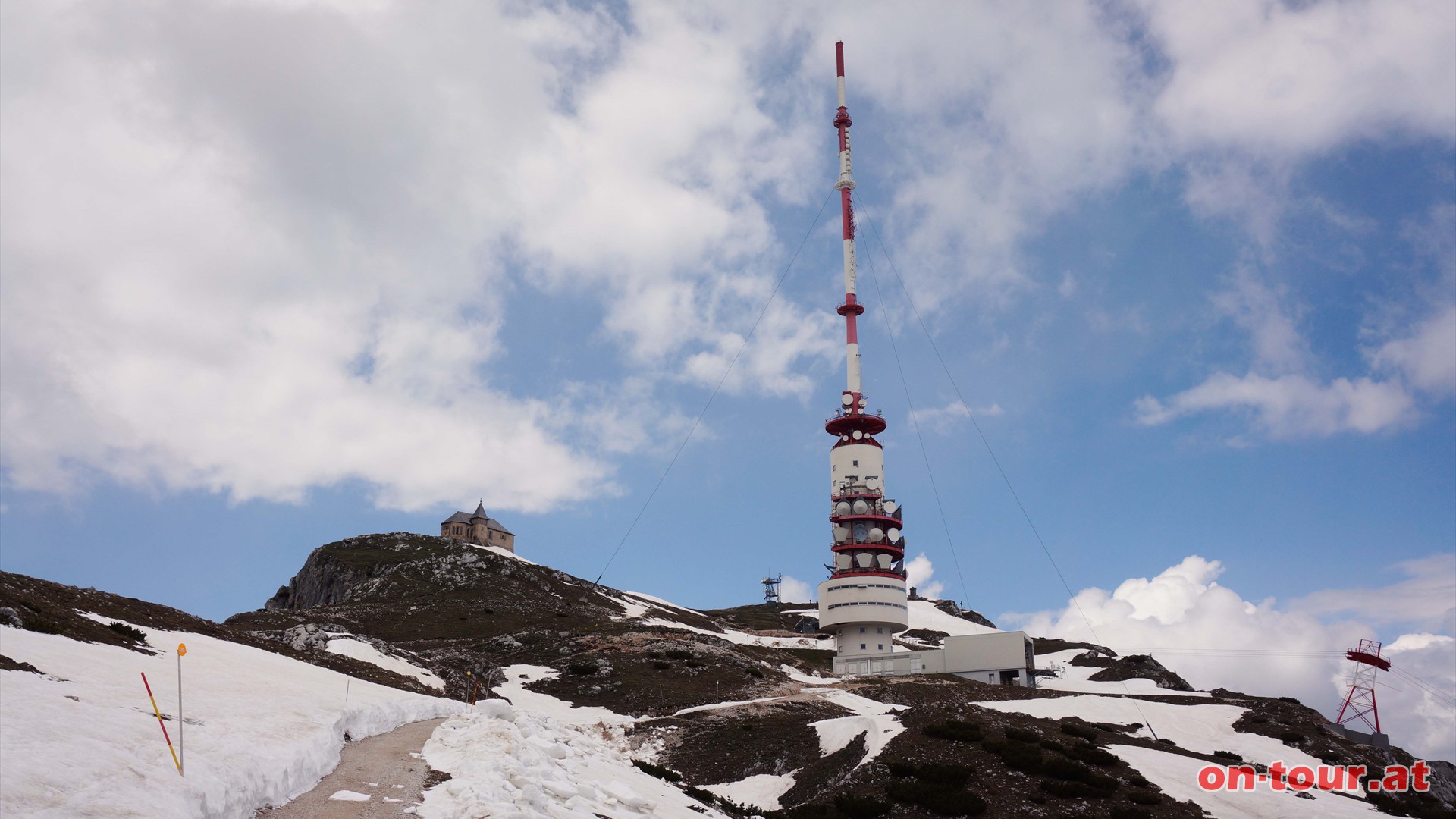 112m hohe Sendeanlage am Dobratsch.