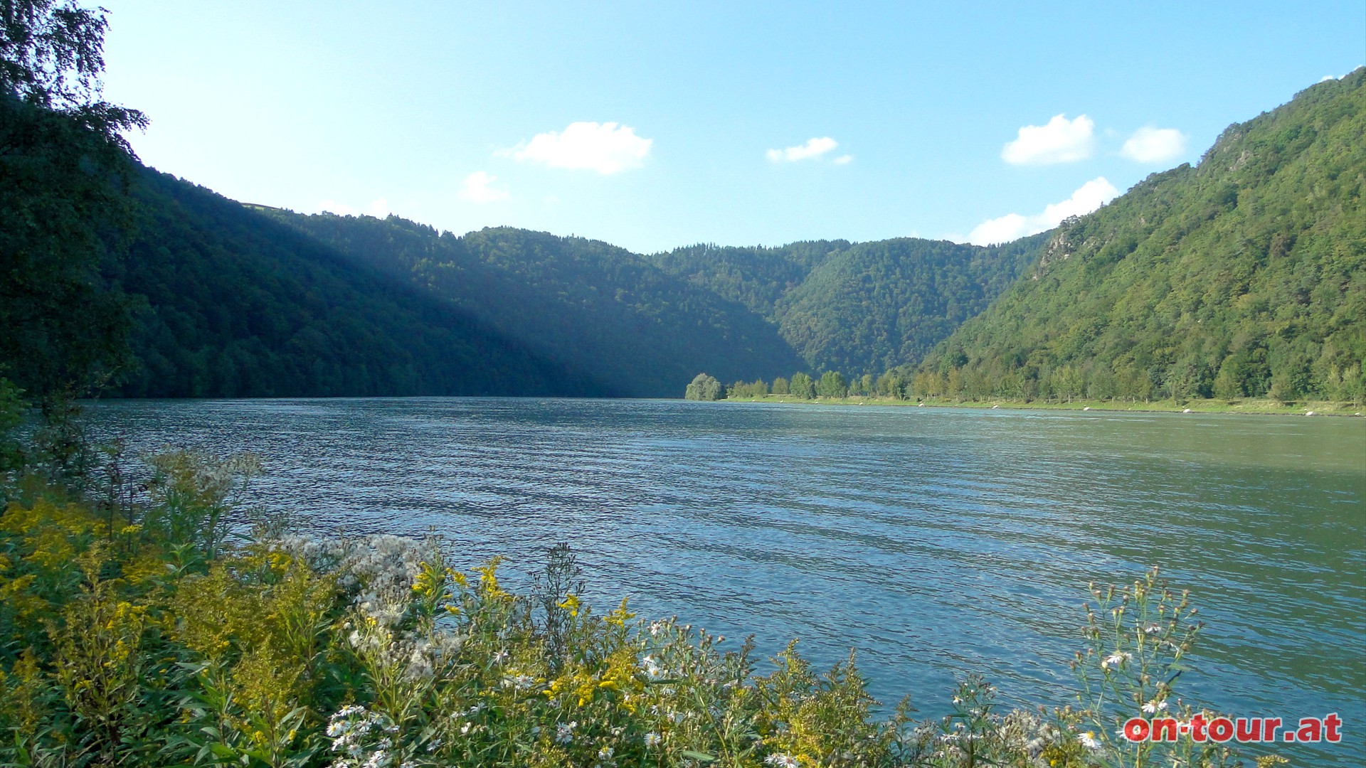 Der Rckweg in diesem, von Menschen wenig beeinflutem Donautalabschnitt, ist Teil des Donausteiges.