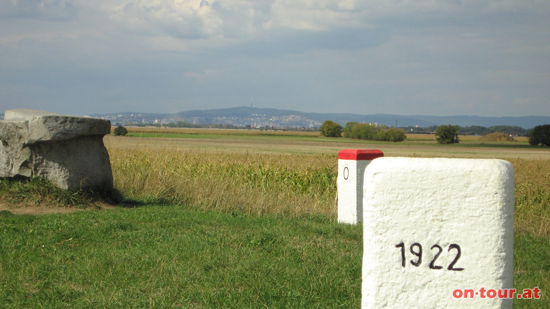 Im Norden reicht die Sicht bis nach Bratislava.