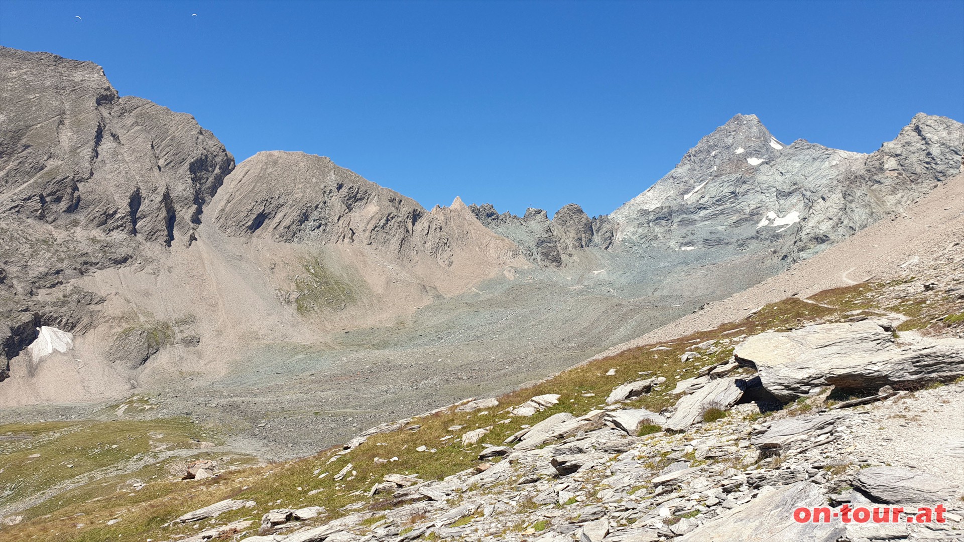 Aufstieg zur Hohenwartscharte. Der Glockner im Blickfeld.