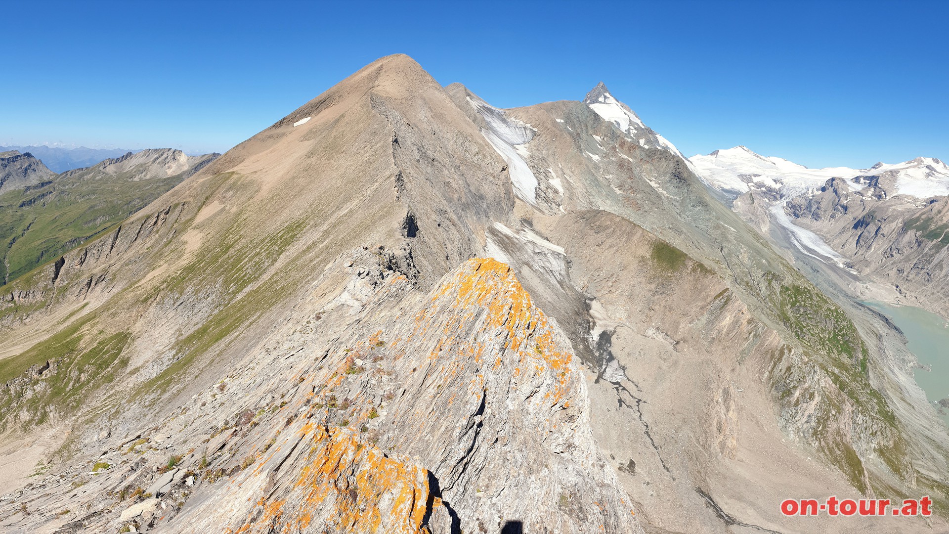 Dritter Leiterkopf. Der bergang zum Schwertkopf ist ohne Sicherungen nicht zu empfehlen (lockeres Gestein).