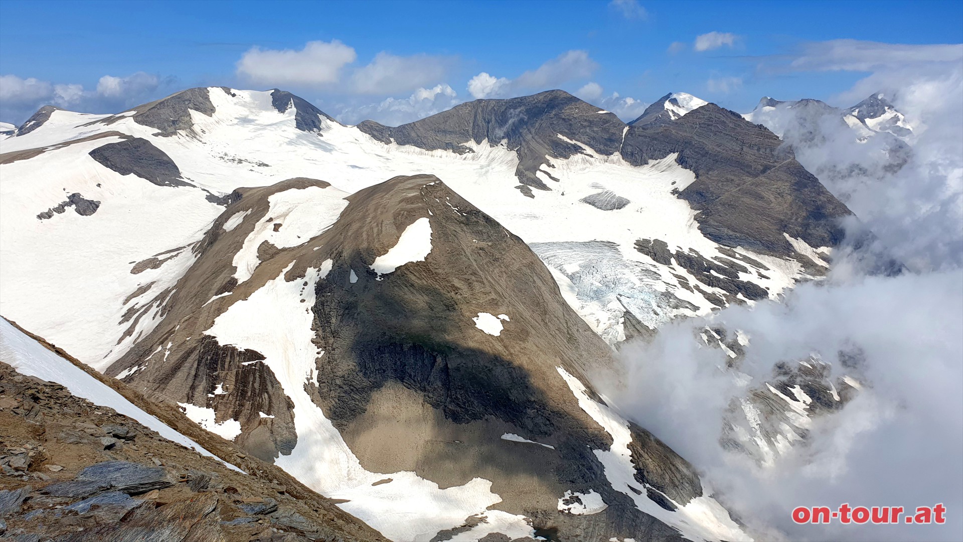 Fuscherkarkopf NW-Panorama; Vorderer, Mittlerer und Groer Brenkopf, Hohe Dock (von l. nach r.) und der Breitkopf in der Mitte..