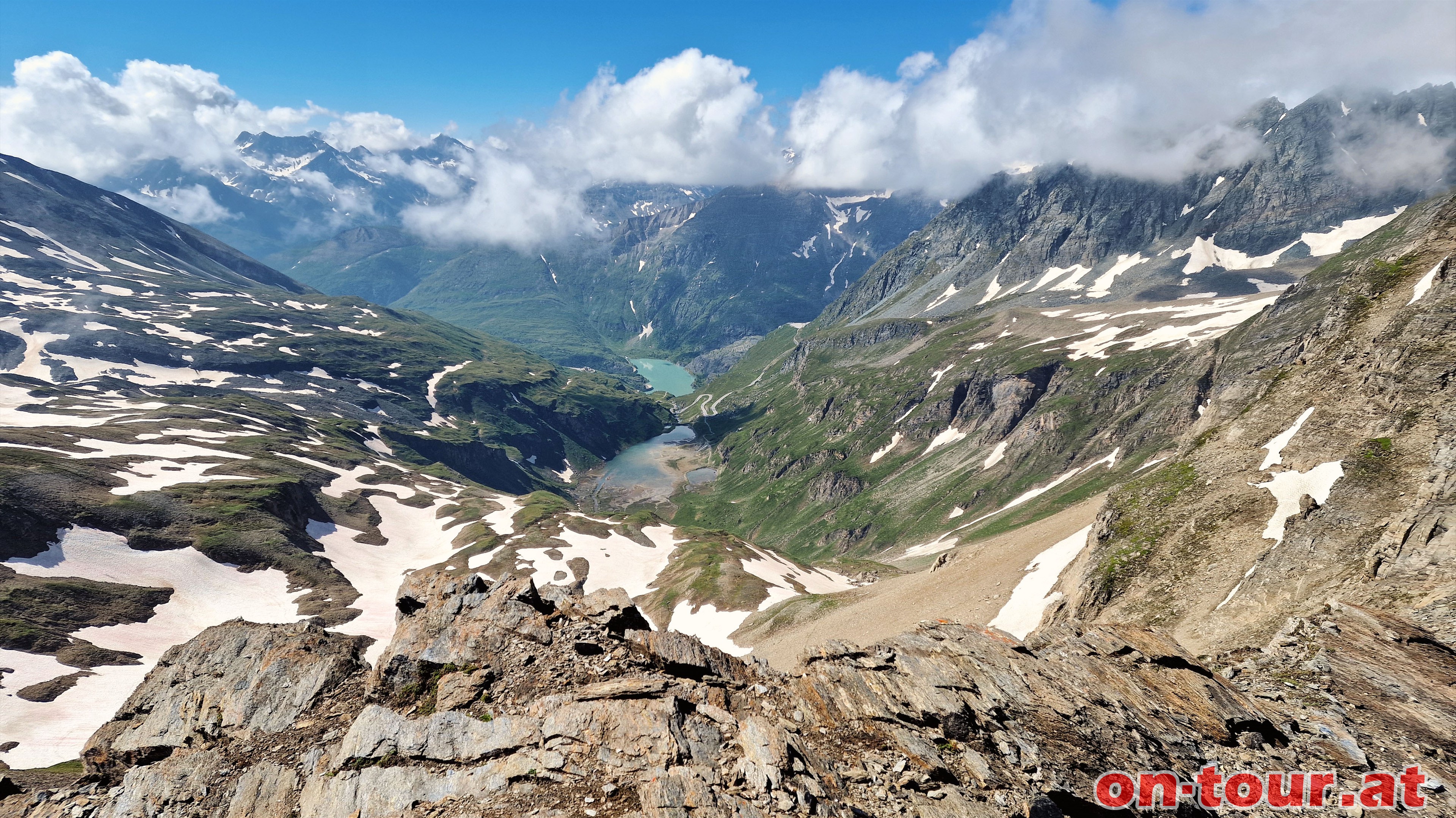 Blick zum Nafeld-Speicher und Margaritzen-Stausee.
