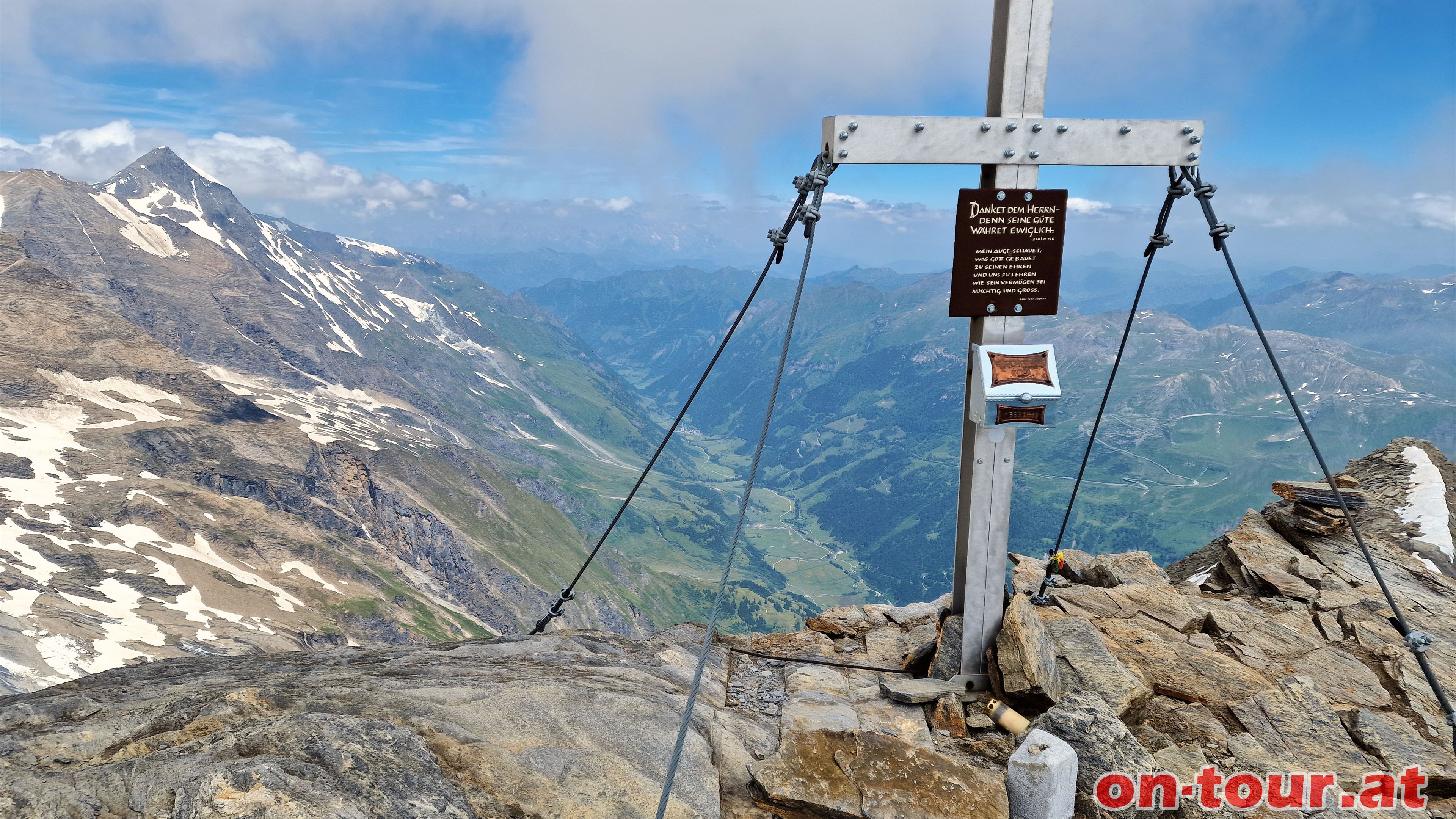 Fuscherkarkopf; NO-Panorama ins Fuschertal.