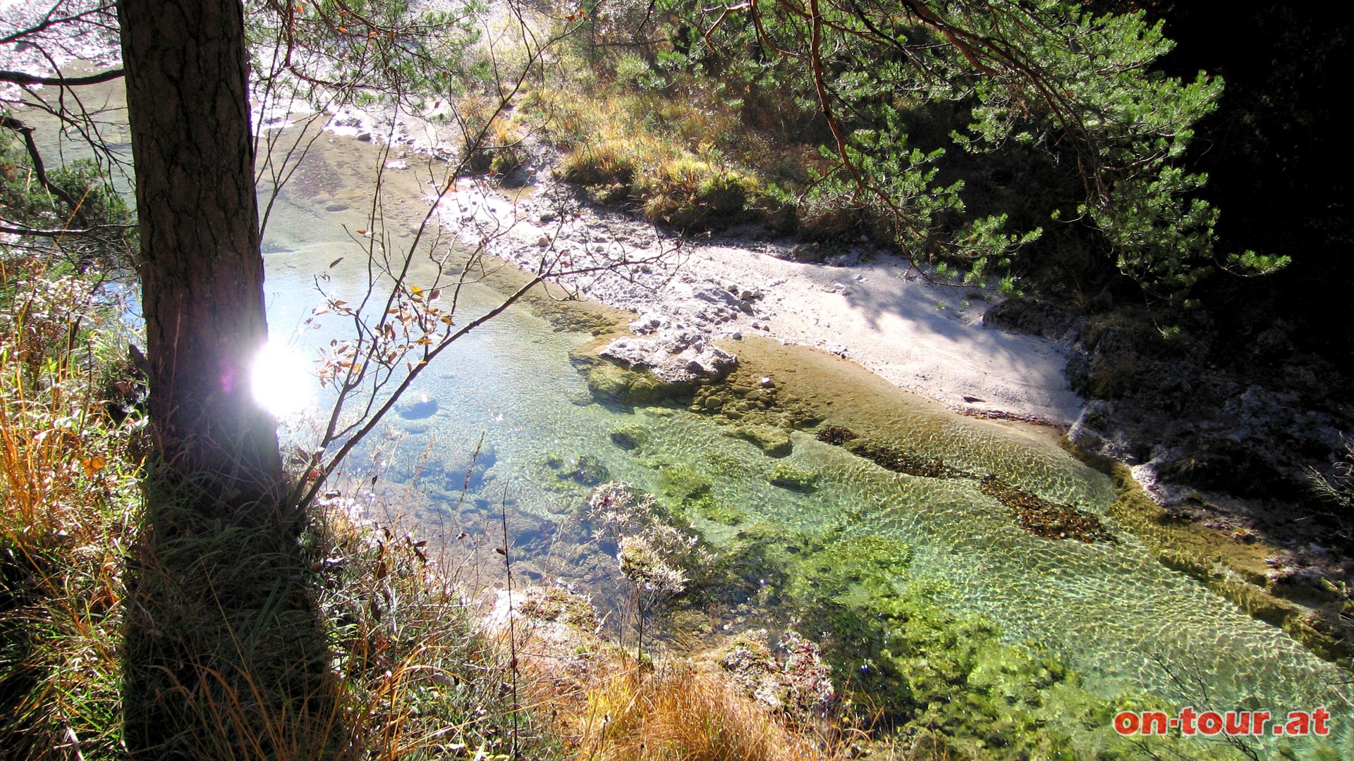 Glasklares tscherbach-Wasser.