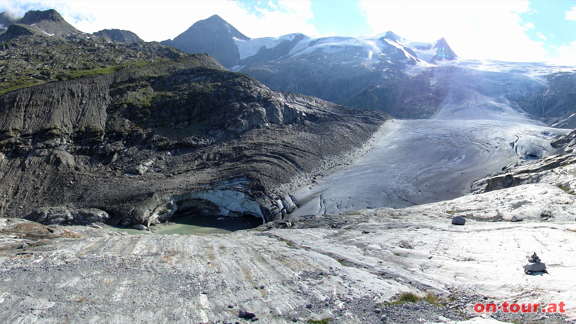 Der, vom sterr. Alpenverein errichtete, Gletscherweg Innergschl fhrt in die faszinierende Gletscherwelt der Venedigergruppe.