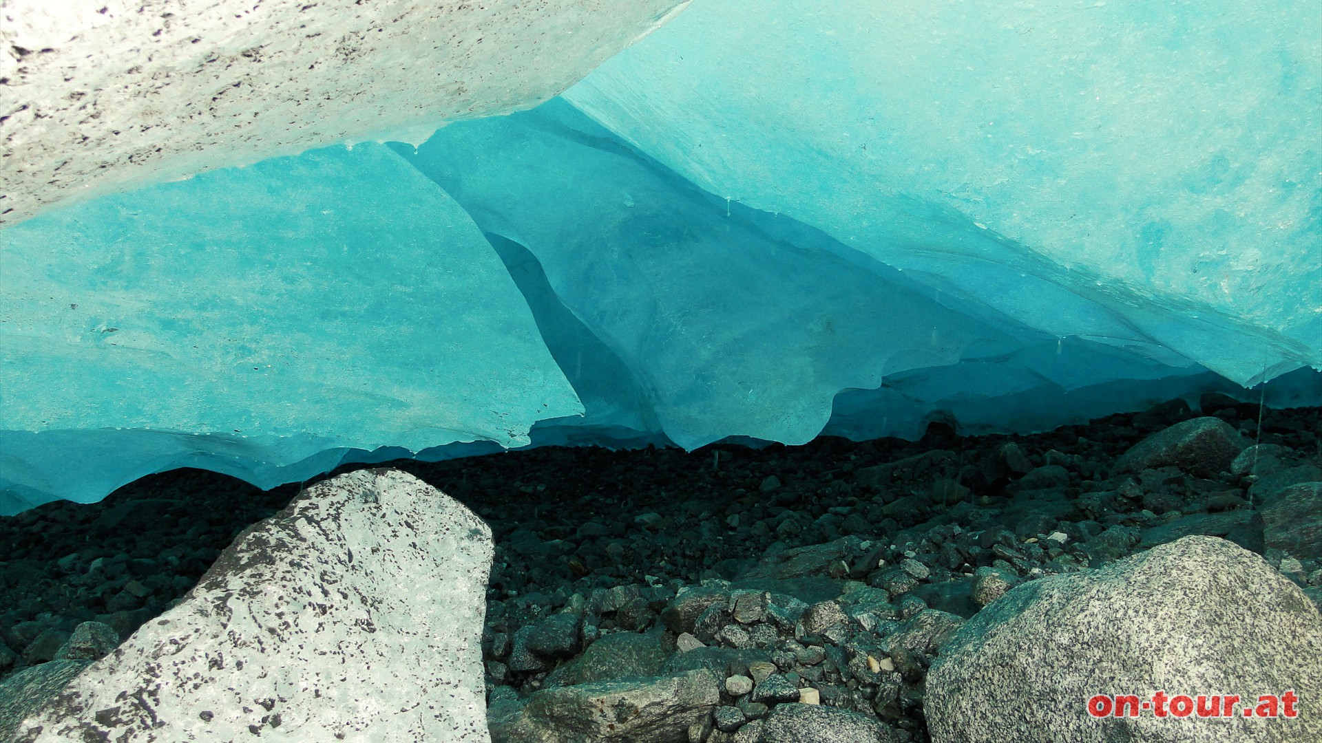 Kaum wo leichter zu erreichen als hier; das ewige Eis beim Gletscherlehrpfad.