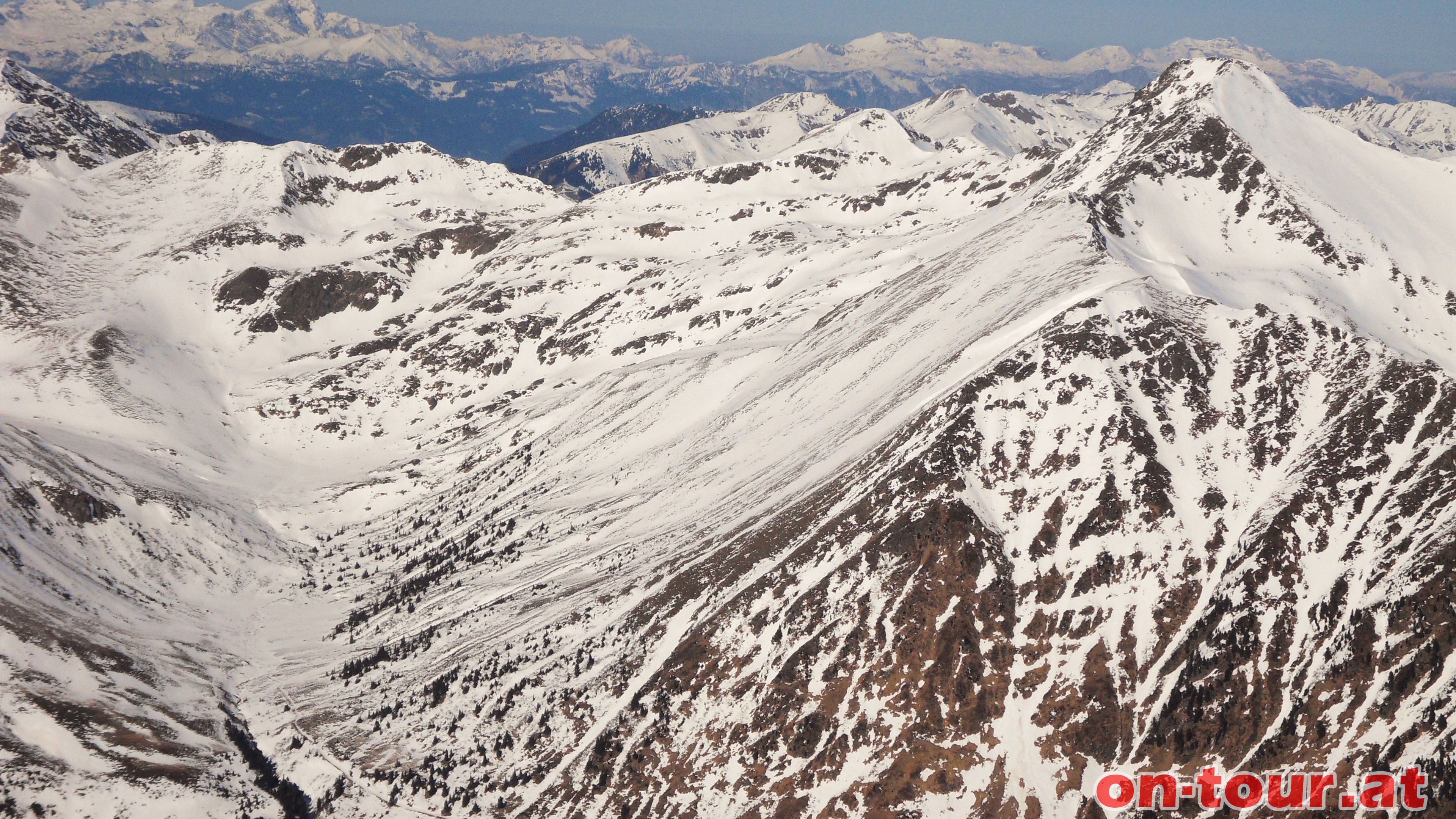 Weiter nach rechts; es folgt die Idlereckscharte, der Talkenschrein und die Schoberspitze.