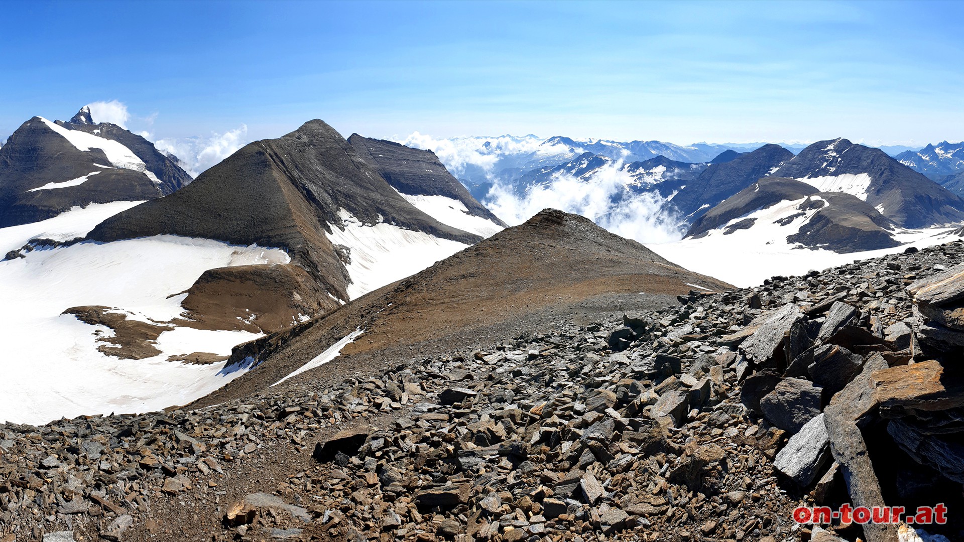 Mittlerer Brenkopf; O-Panorama mit Groem Brenkopf und Hoher Dock (Mitte).