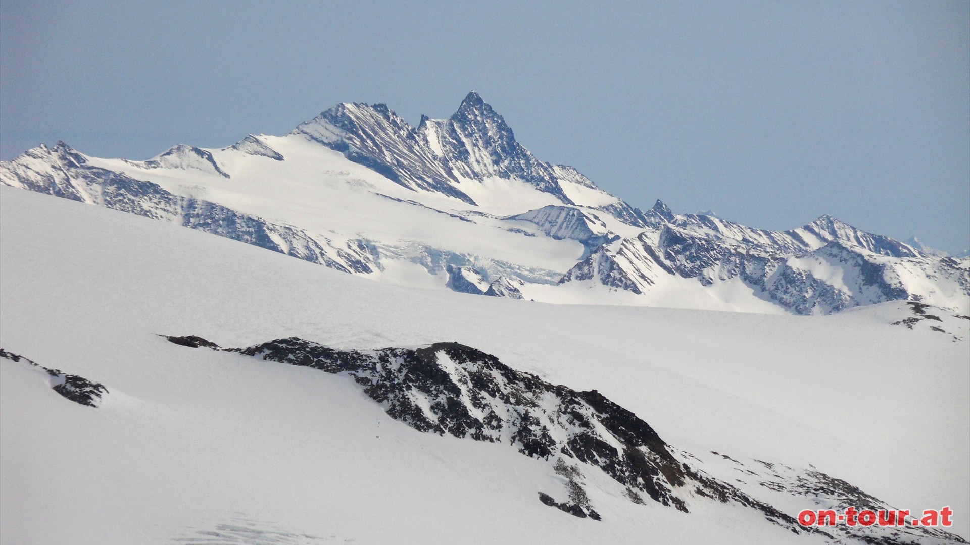 Im Osten ist auch der Groglockner noch gut zu erkennen.