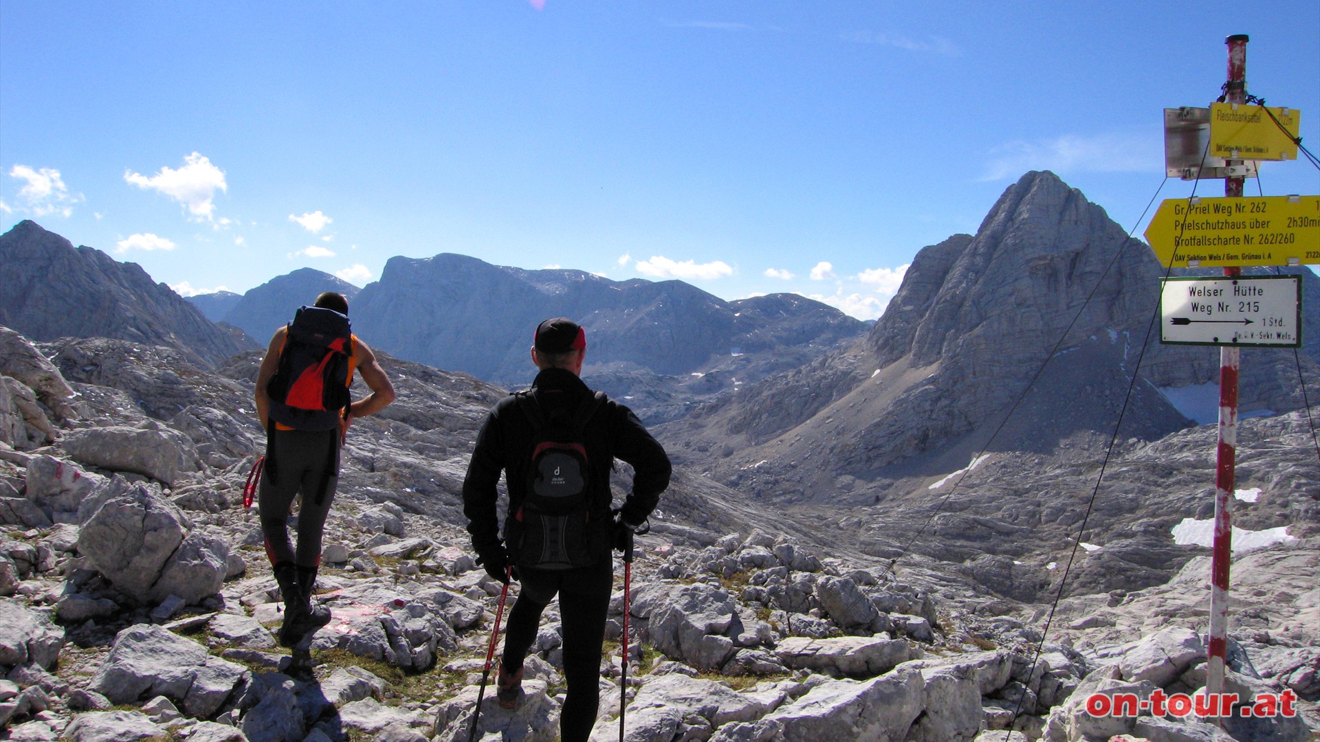 Am Fleischbanksattel. Temlberg rechts und Groer Hochkasten links.