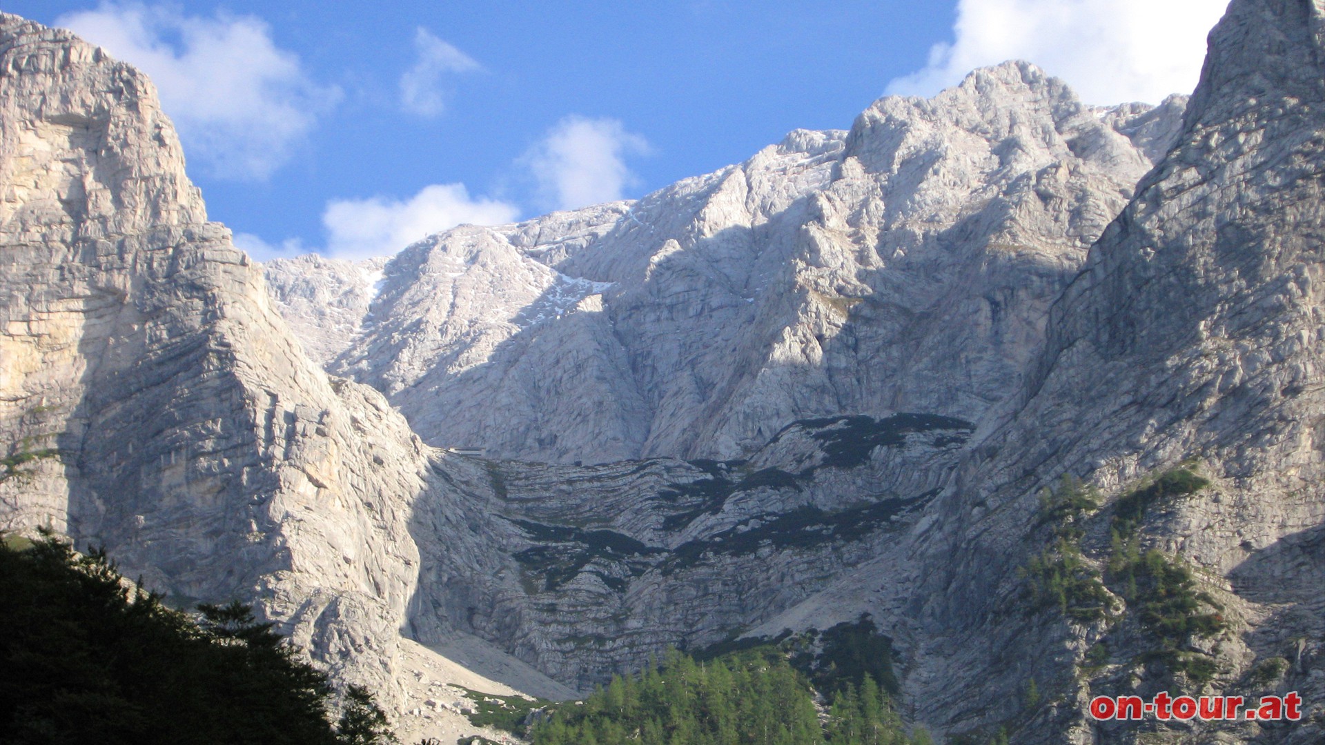 Freie Sicht auf die Welser Htte und die Nordwest-Flanke des Groen Priel.