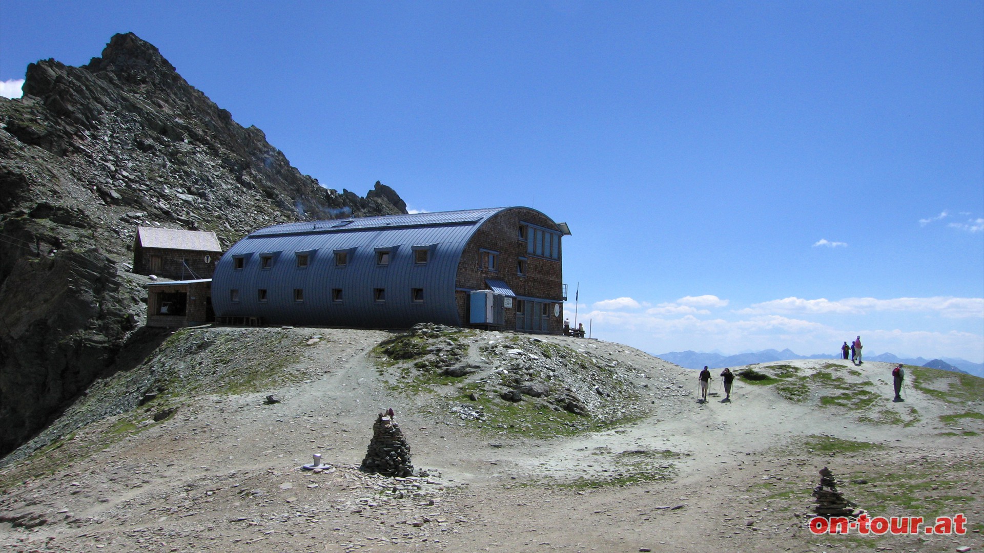 In der modernen Stüdlhütte ist für hungrige Alpinisten ausreichend Platz.