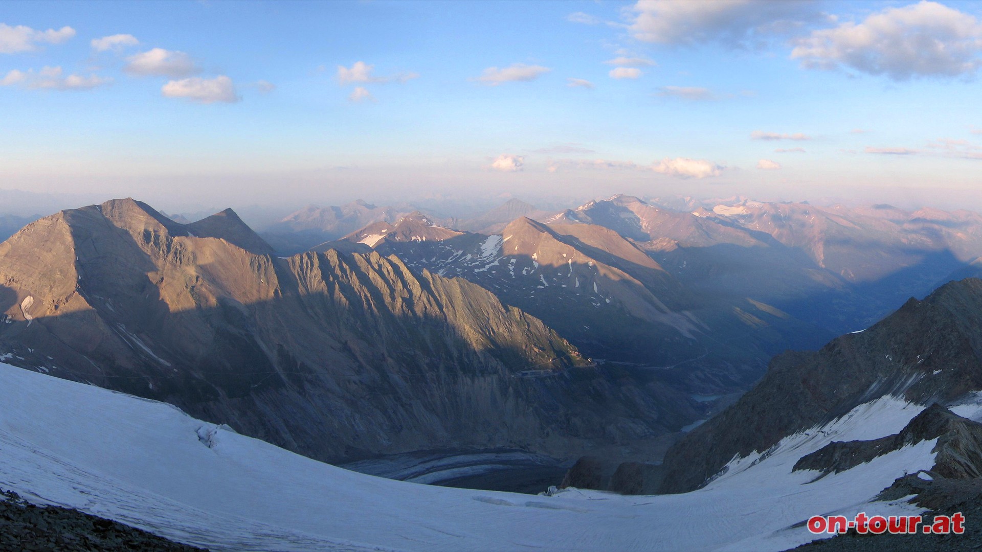 Groartiges Abendpanorama Richtung Osten.