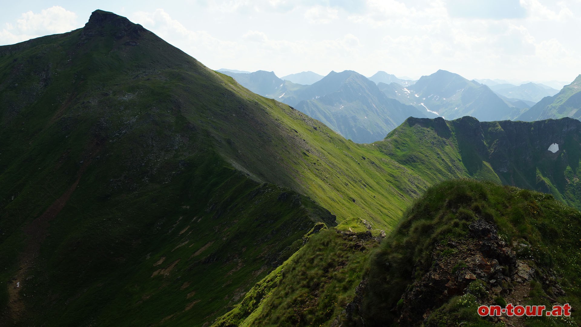 Am Kleinhansl mit Blick zum Grohansl (links).