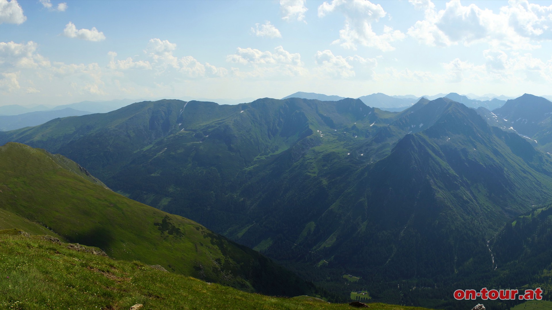 Grohansl; 2.315m, Blick nach SW, die sdlichen Wlzer-Tauern