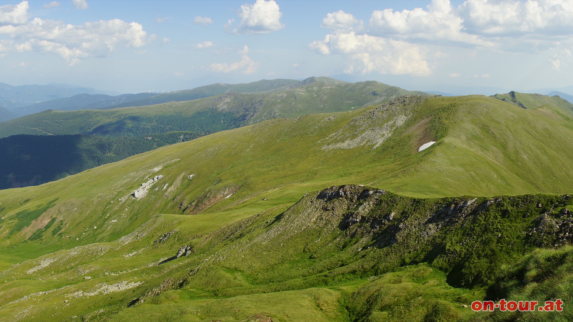 Grohansl; 2.315m, Blick nach SO, die sdstlichen Wlzer-Tauern