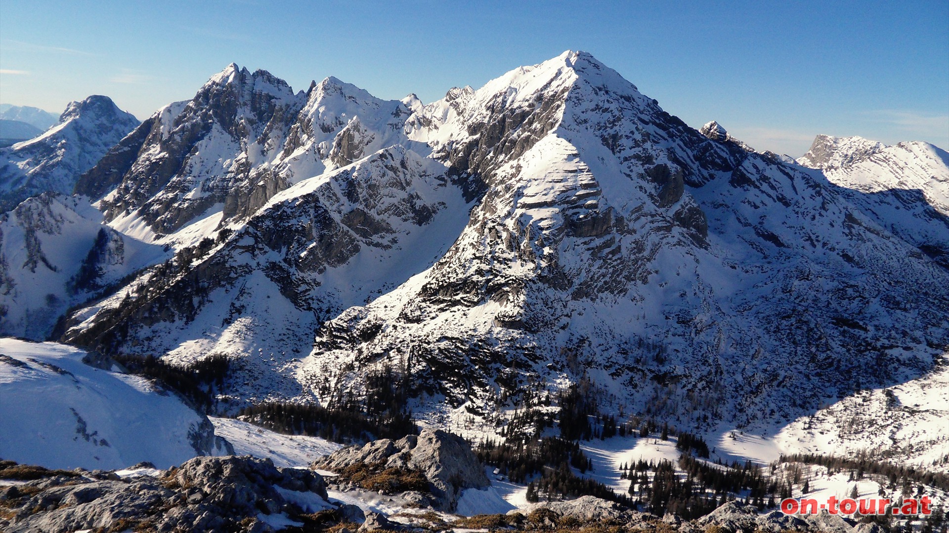 Die Hochtorgruppe im Nordwesten.