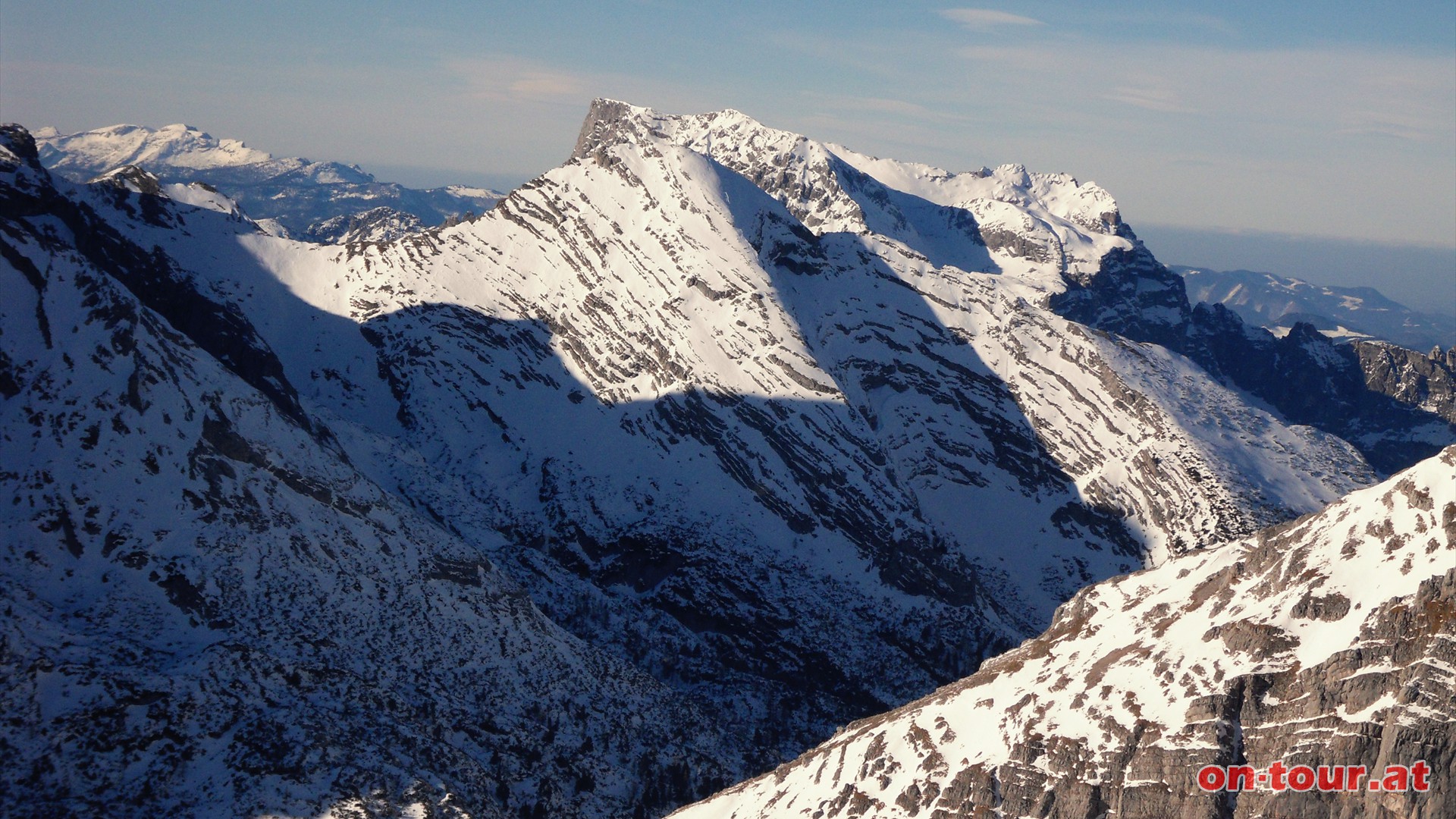 Hinter dem Ennseck erheben sich die Planspitze und dahinter der Groe Buchstein.