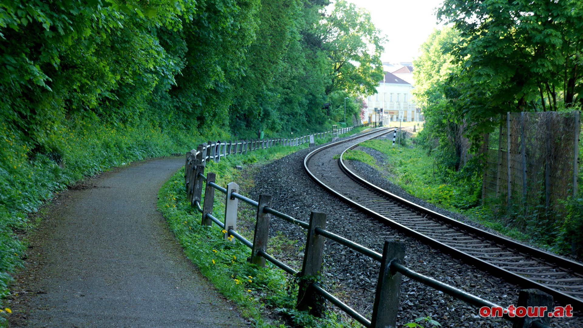 Oder entlang der Triesting bzw. dem Triestingtal-Radweg.