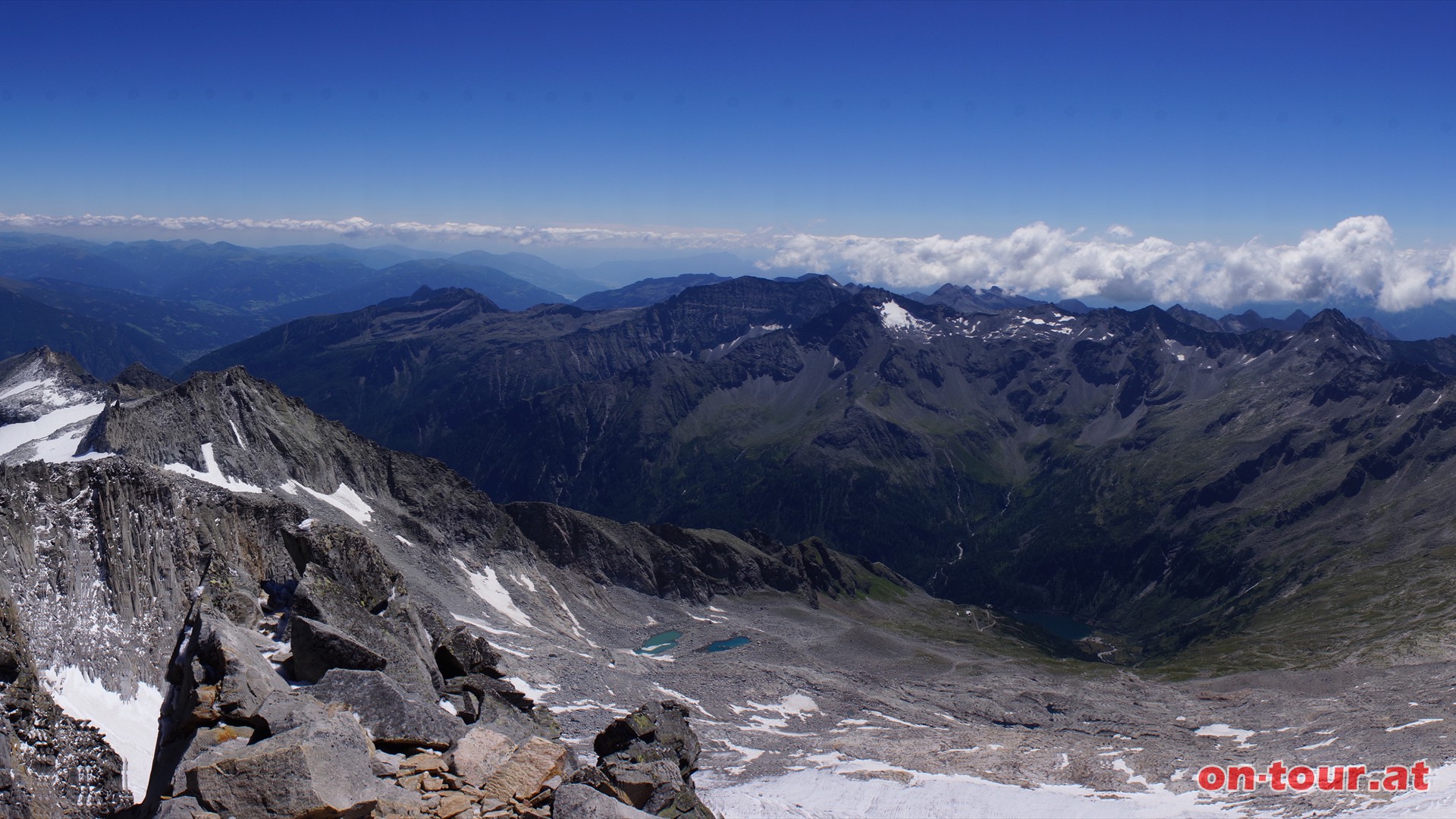 Hochalmspitze. Blick nach Sden. Ggraben, Gieener Htte und Reieckgruppe.