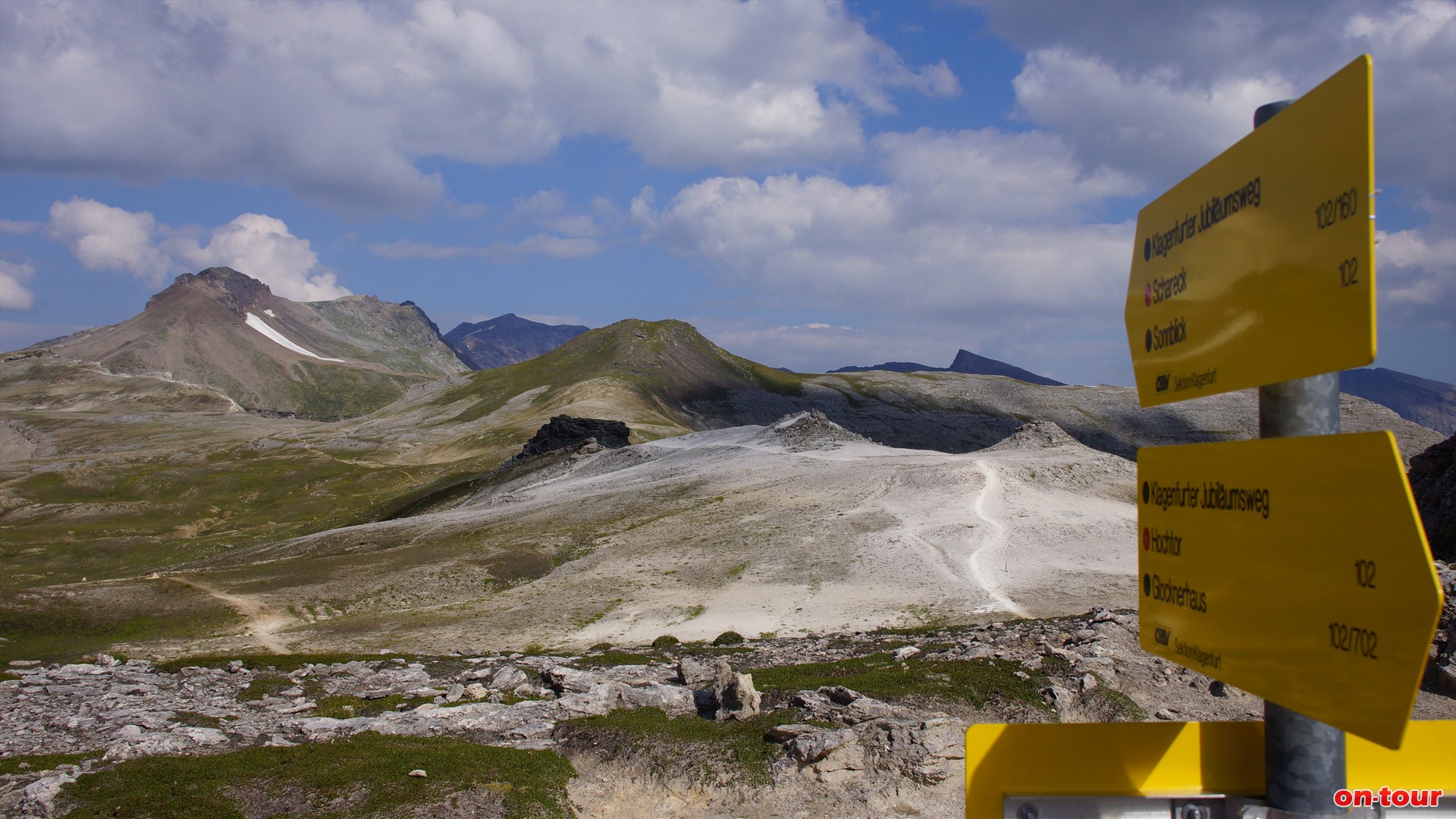 Am Klagenfurter Jubilumsweg Richtung Sden, entlang des Alpenhauptkammes.