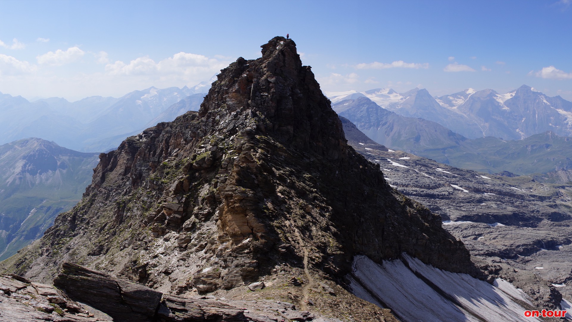 Sehr alpine Westwand der Noespitze; 3.010 m.