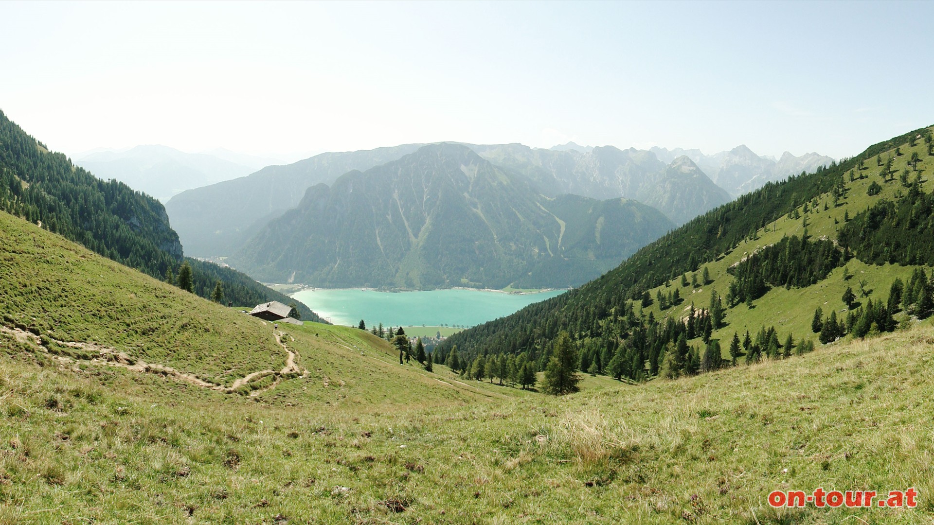 Der Achensee meldet sich zurck. Die Dalfazalm ist nahe.