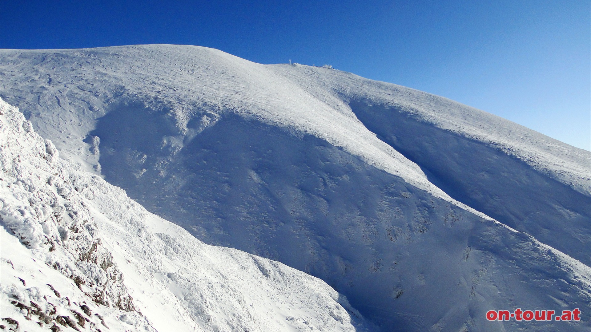 Der breite Wurzengraben vom Schauerstein aus. Dahinter der Schneegraben.