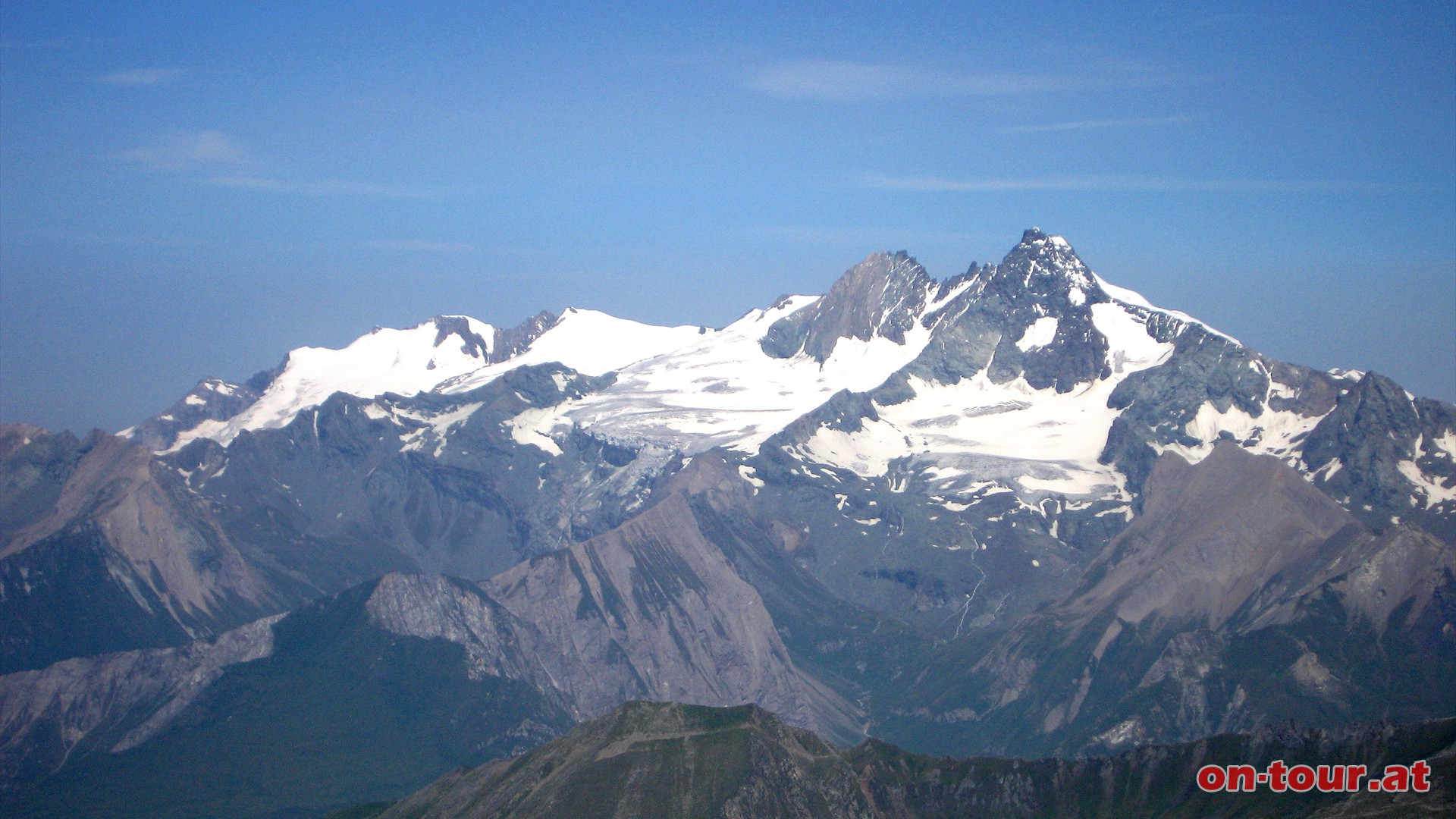 Und im Norden der alles berragende Groglockner.