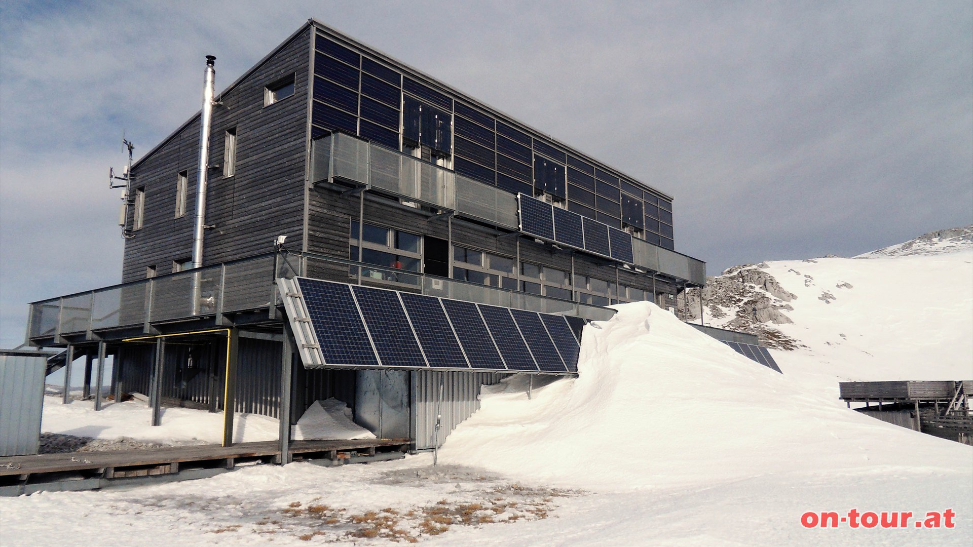 Zwischenstation im Schiestlhaus Winterraum.