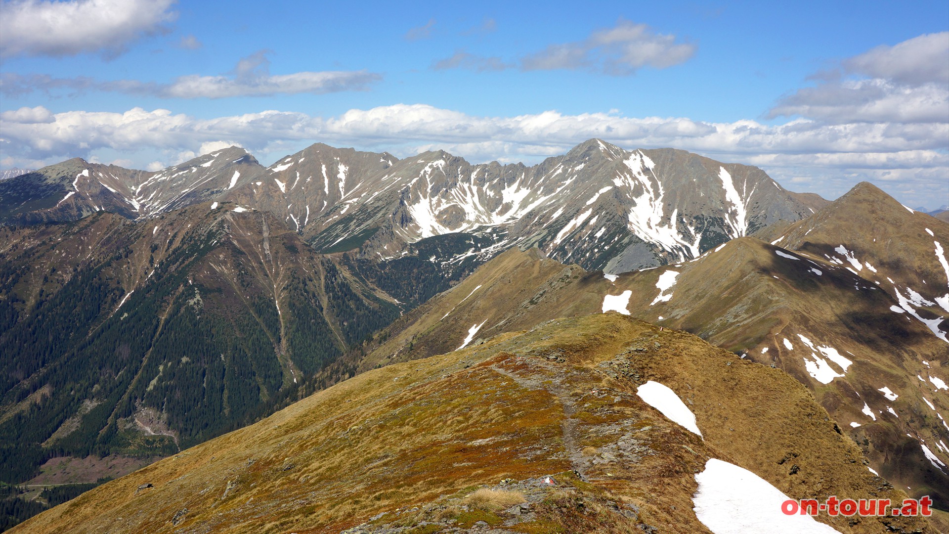 Von rechts nach links; Zinkenkogel, Kleiner und Groer Bsenstein, Sonntagskarspitze, Dreistecken und Hochhaide.