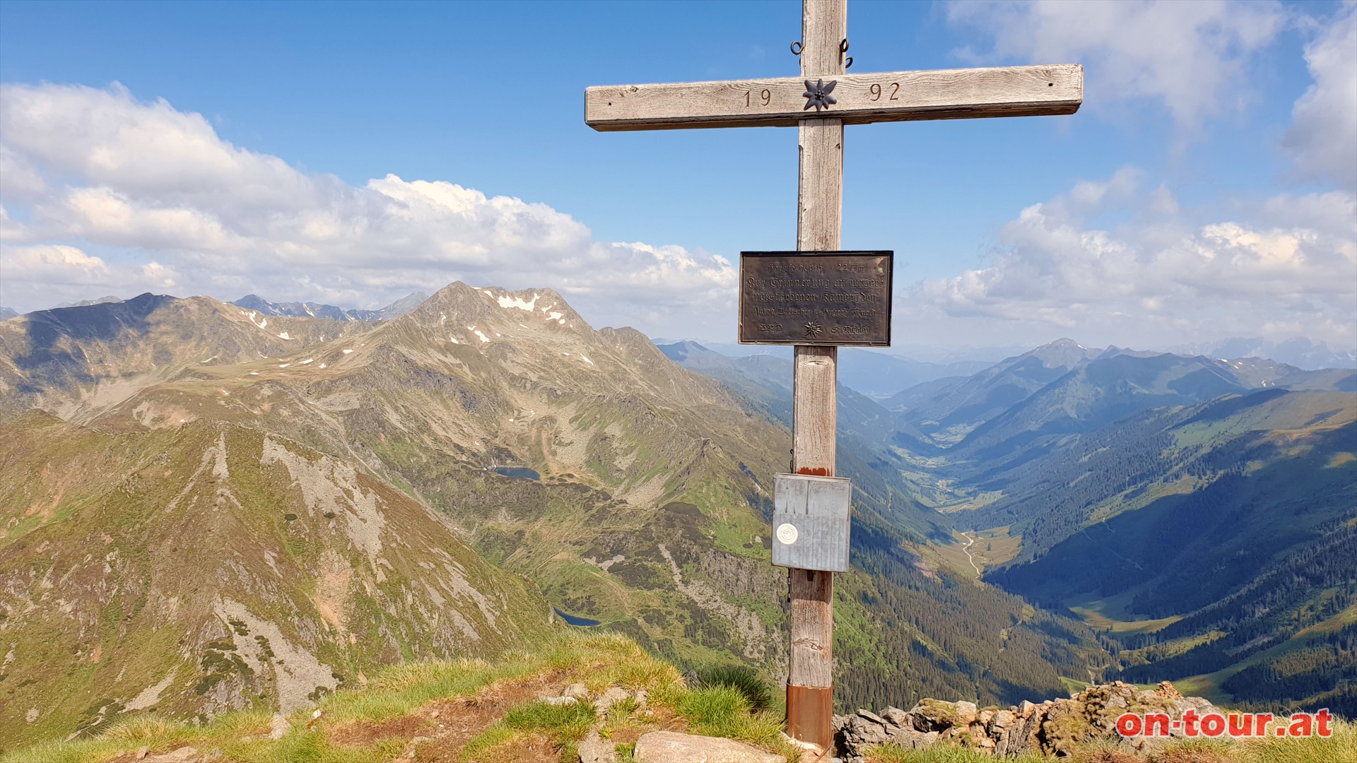 Hornfeldspitze; Blick Richtung Slktal.