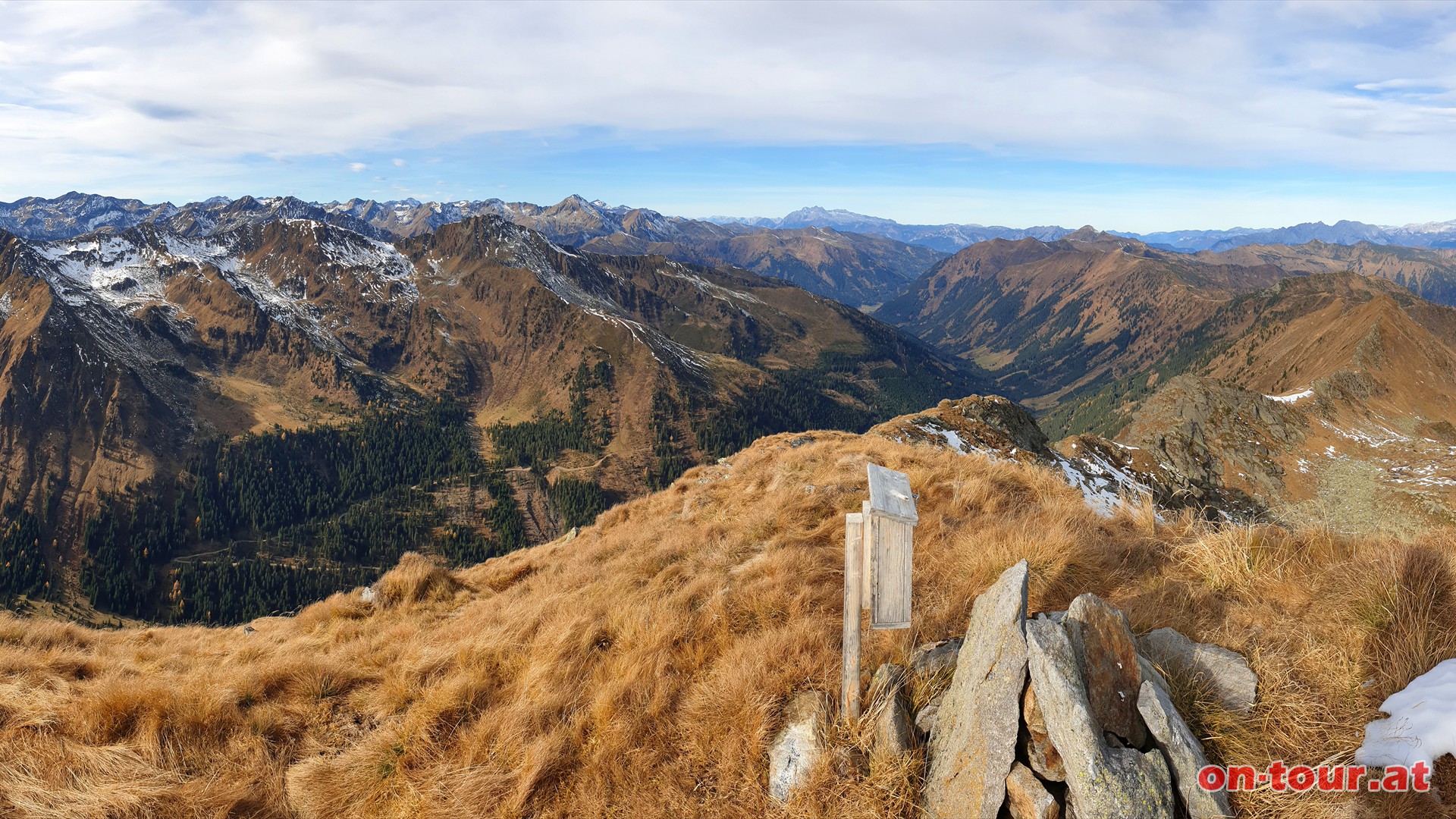 Hochwart; NW-Panorama ins Seifriedtal.