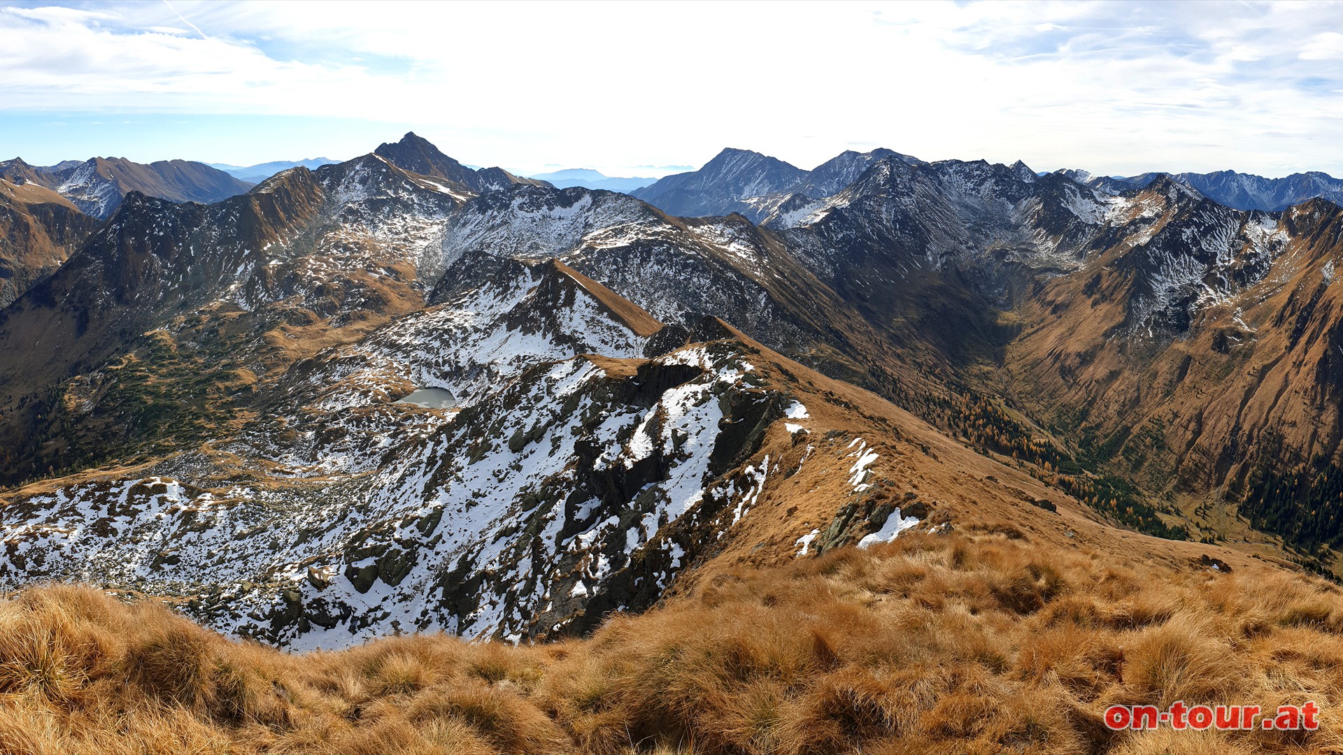 Hochwart; S-Panorama mit Gratverlauf zur Gamskarspitze.
