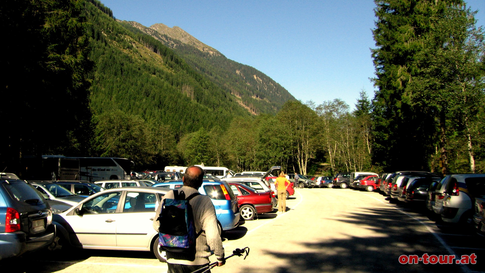 Ausgangspunkt ist der Parkplatz am Straßenende des Untertals.