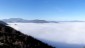 Insel-Urlaub auf der Hohen Wand bei Sptherbstnebel in Tallagen